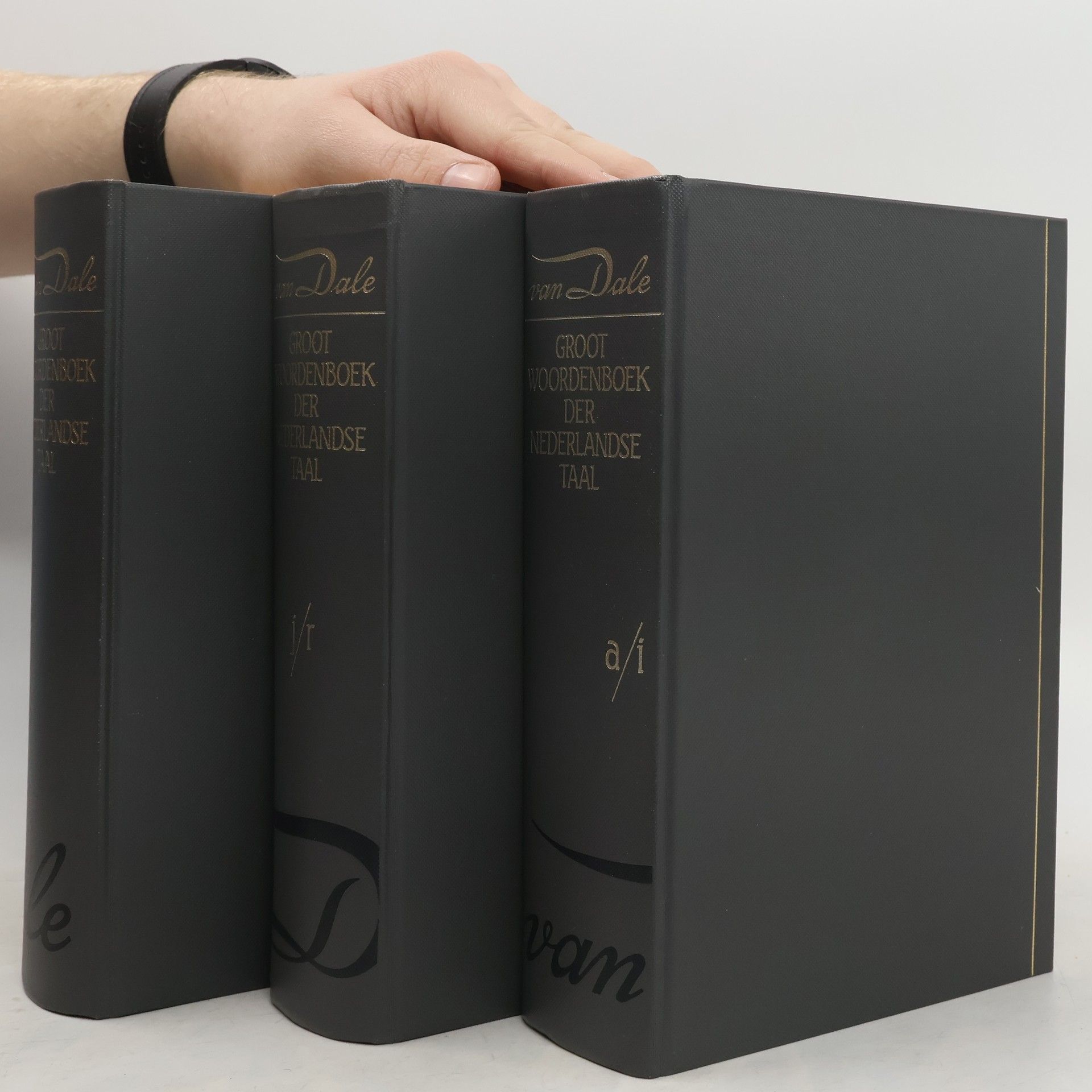 kolektiv Groot woordenboek der Nederlandse taal 1-3