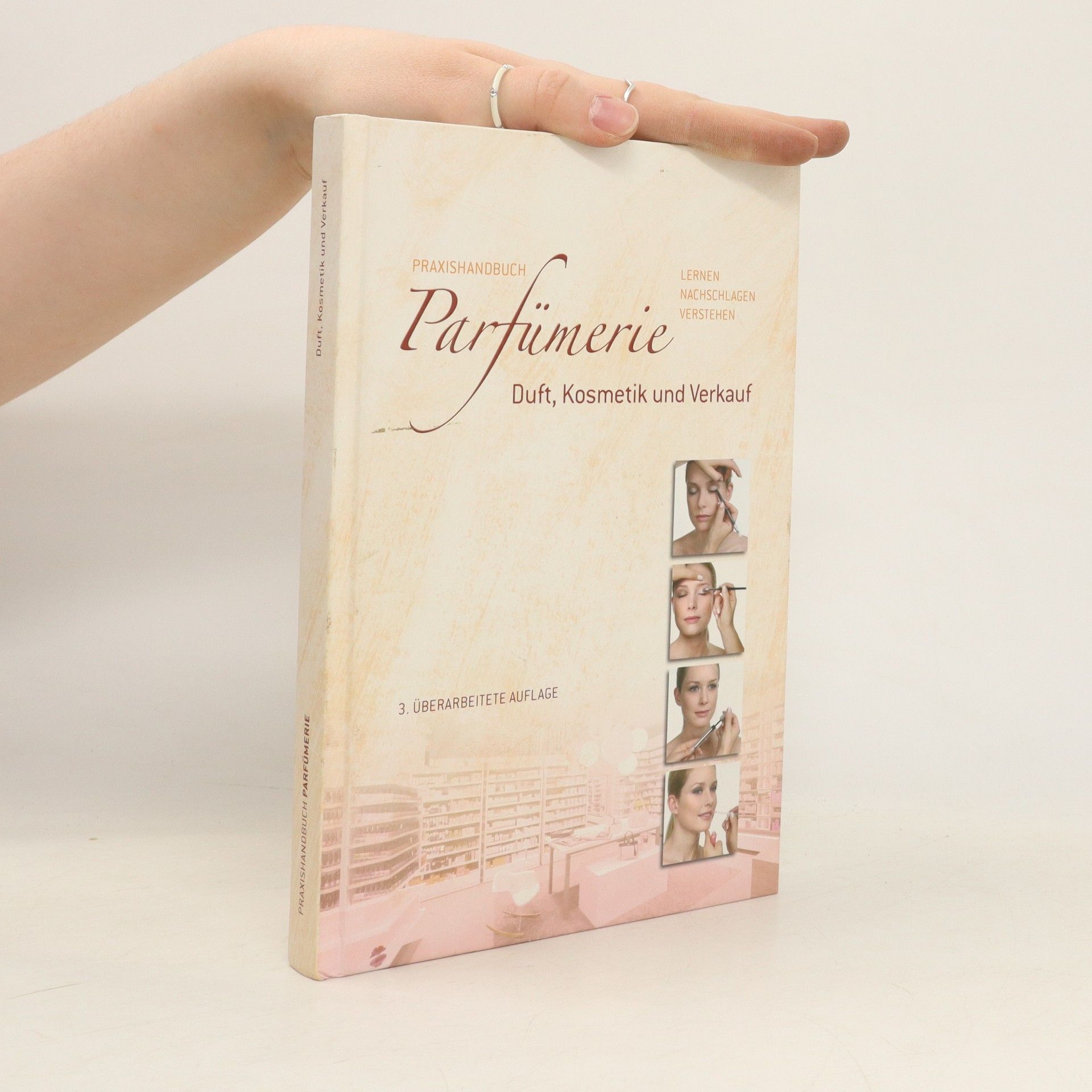 Collectif d'auteurs Parfümerie