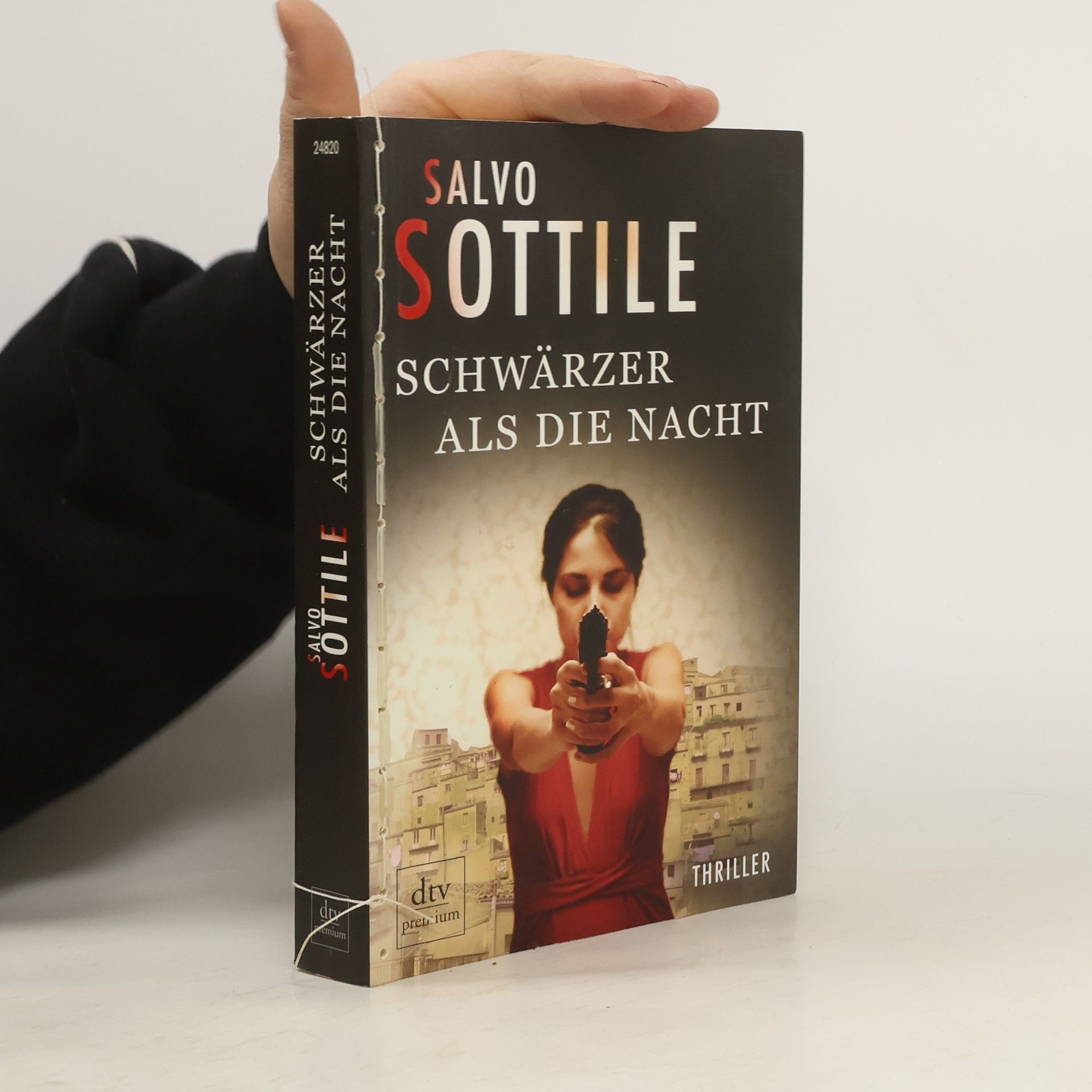 Salvo Sottile Schwärzer als die Nacht