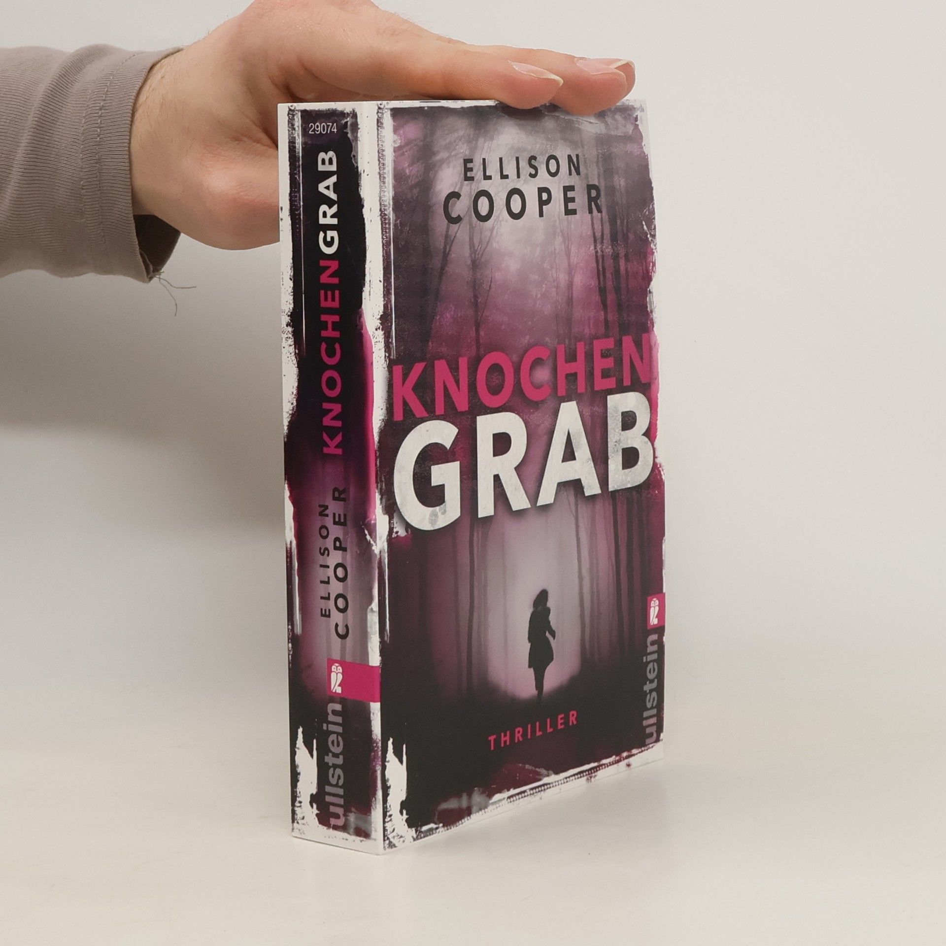 Ellison Cooper Knochengrab