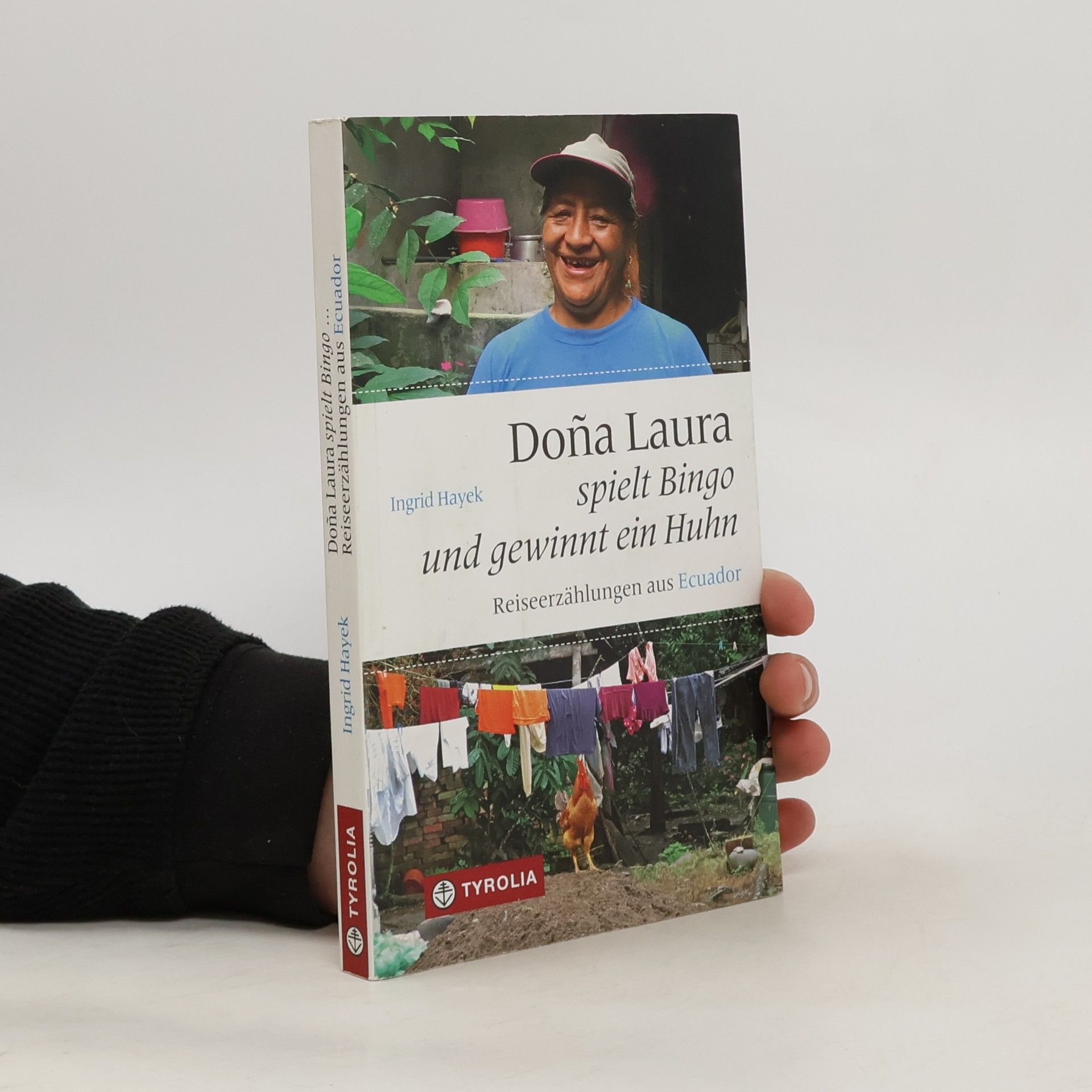 Ingrid Hayek Doña Laura spielt Bingo und gewinnt ein Huhn