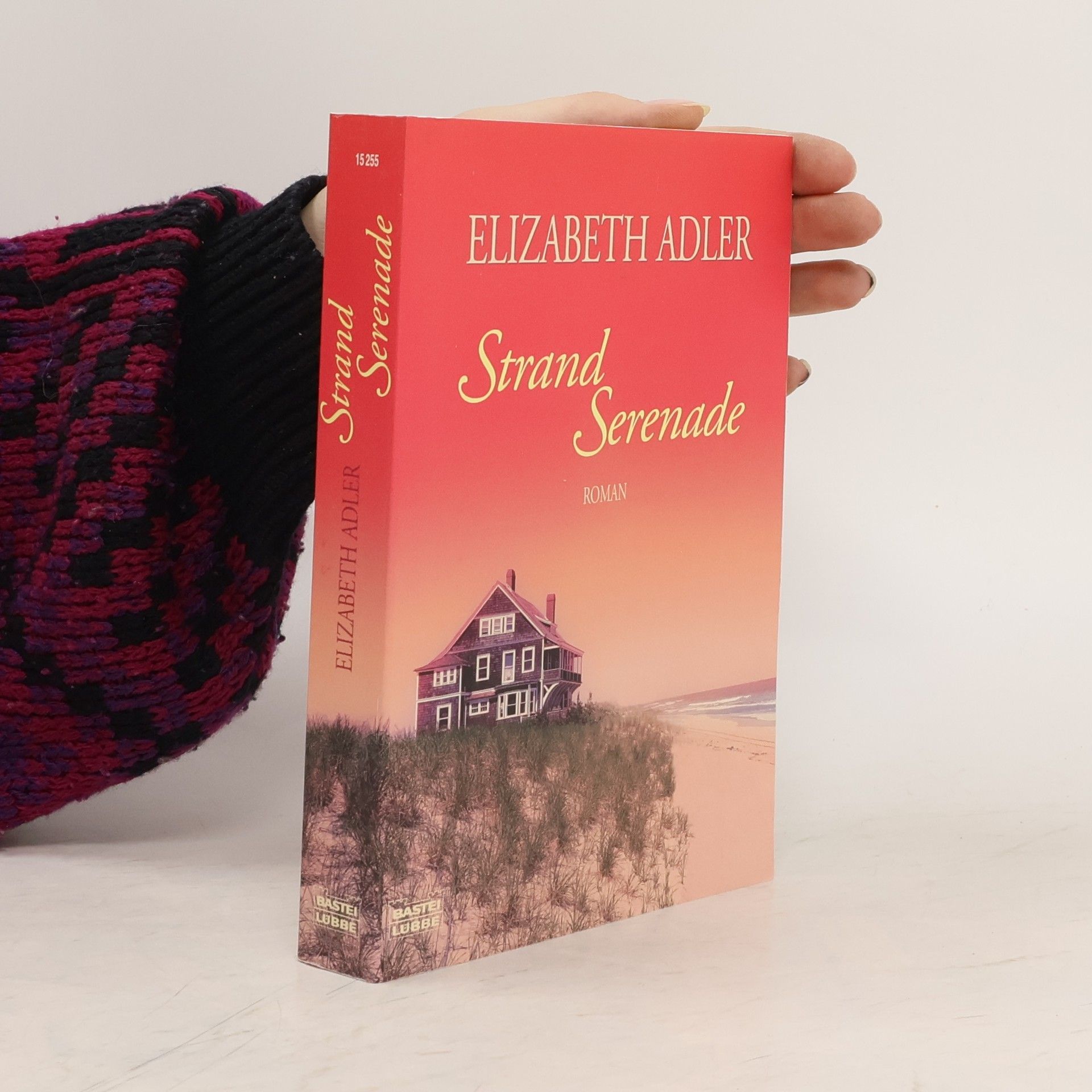 Elizabeth Adler Strand-Serenade