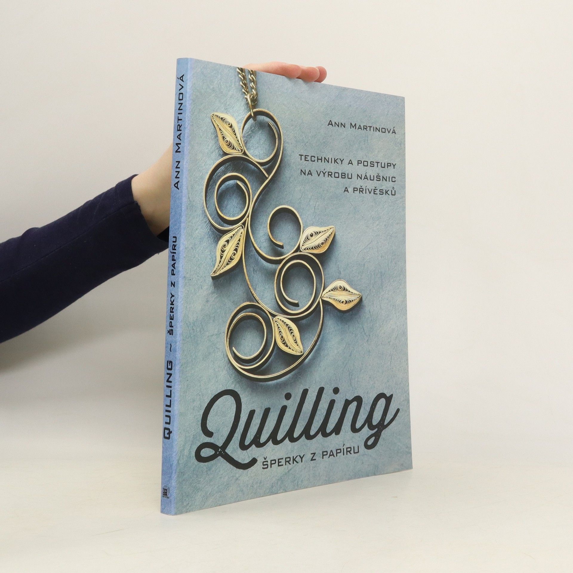 Ann Martinová Quilling, šperky z papíru