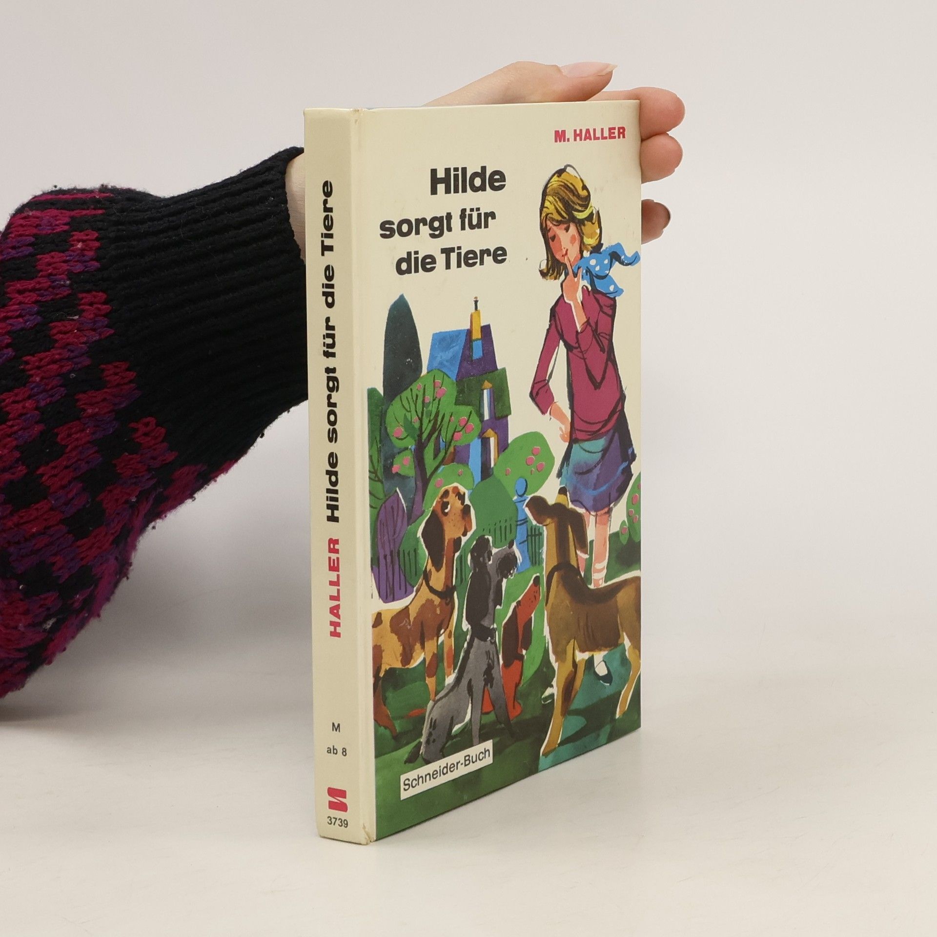 M. Haller Hilde sorgt für die Tiere
