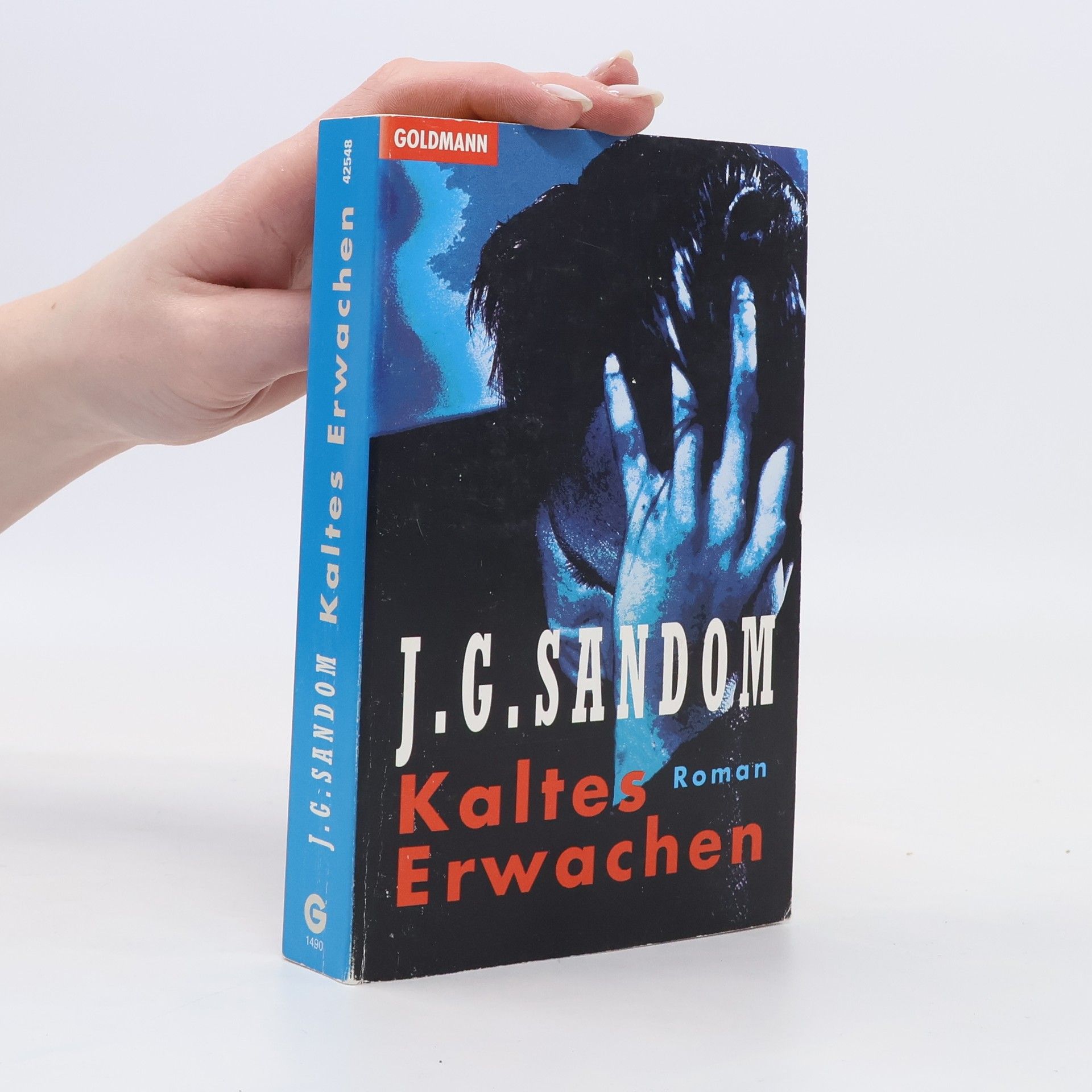 J. G. Sandom Kaltes Erwachen.