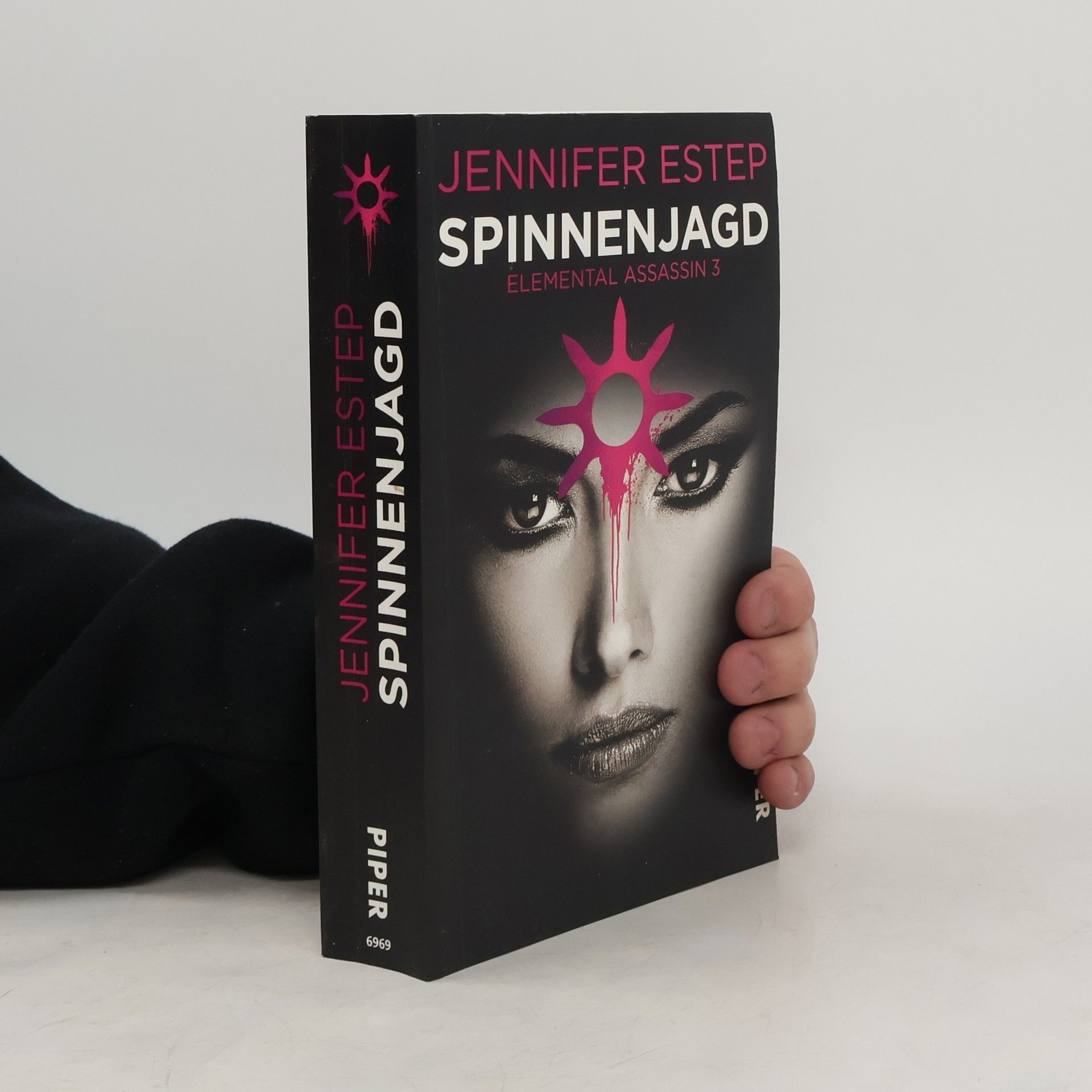 Jennifer Estep Spinnenjagd