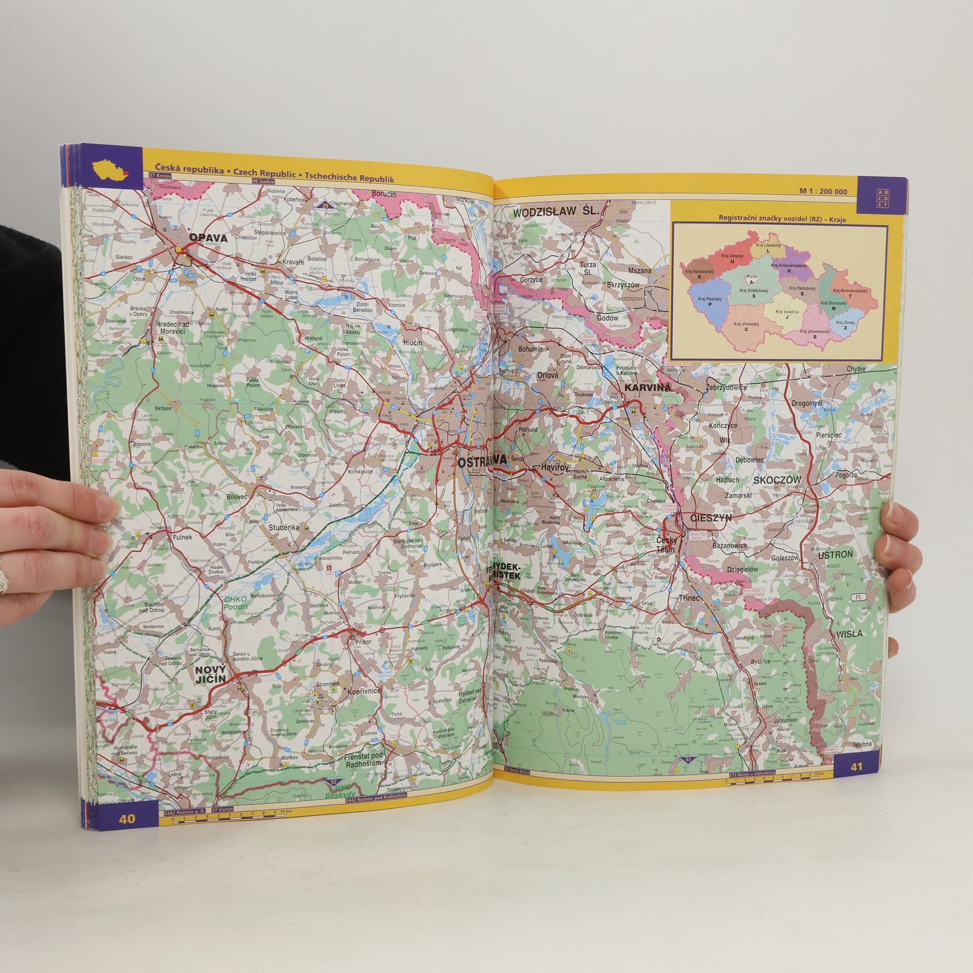 Collectif d'auteurs Autoatlas České republiky a Evropy [s informacemi o bodovém systému] : [aktualizace 2007 nejnovější úseky silnic a dálnic]