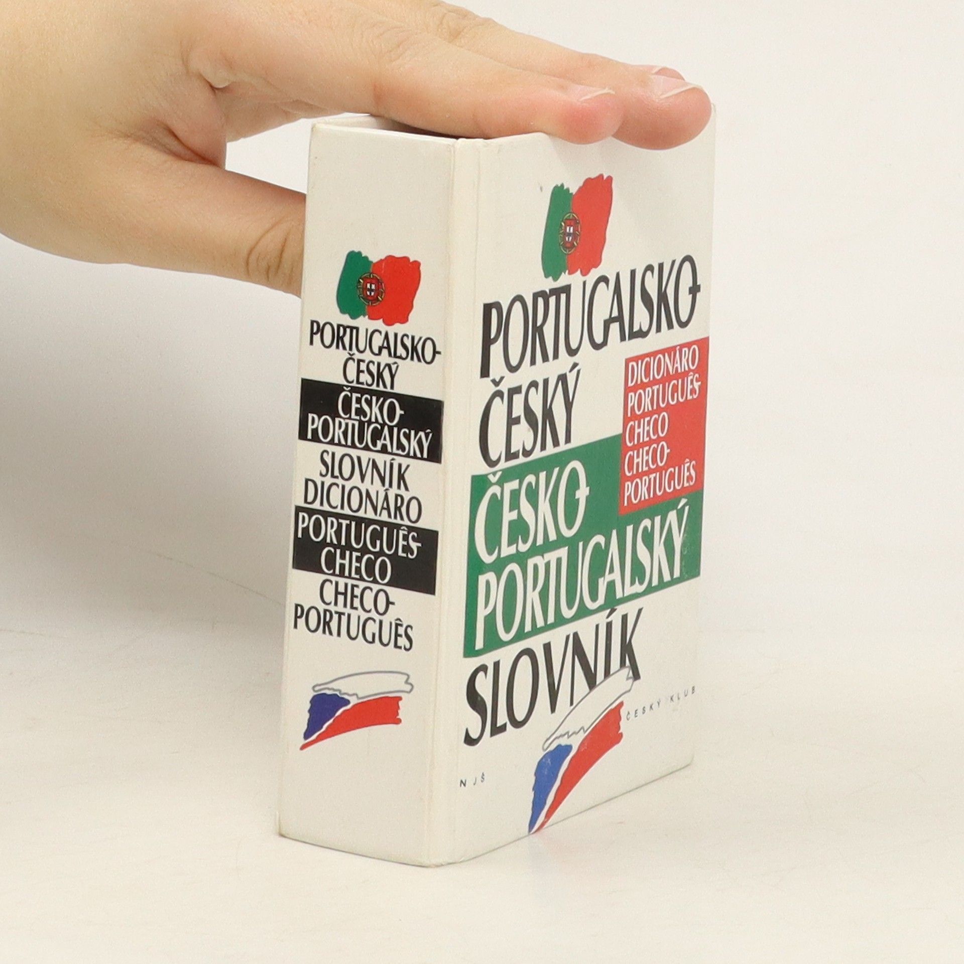 Vladimír Uchytil Portugalsko-český, česko-portugalský slovník = Dicionário português-checo, checo-potuguês