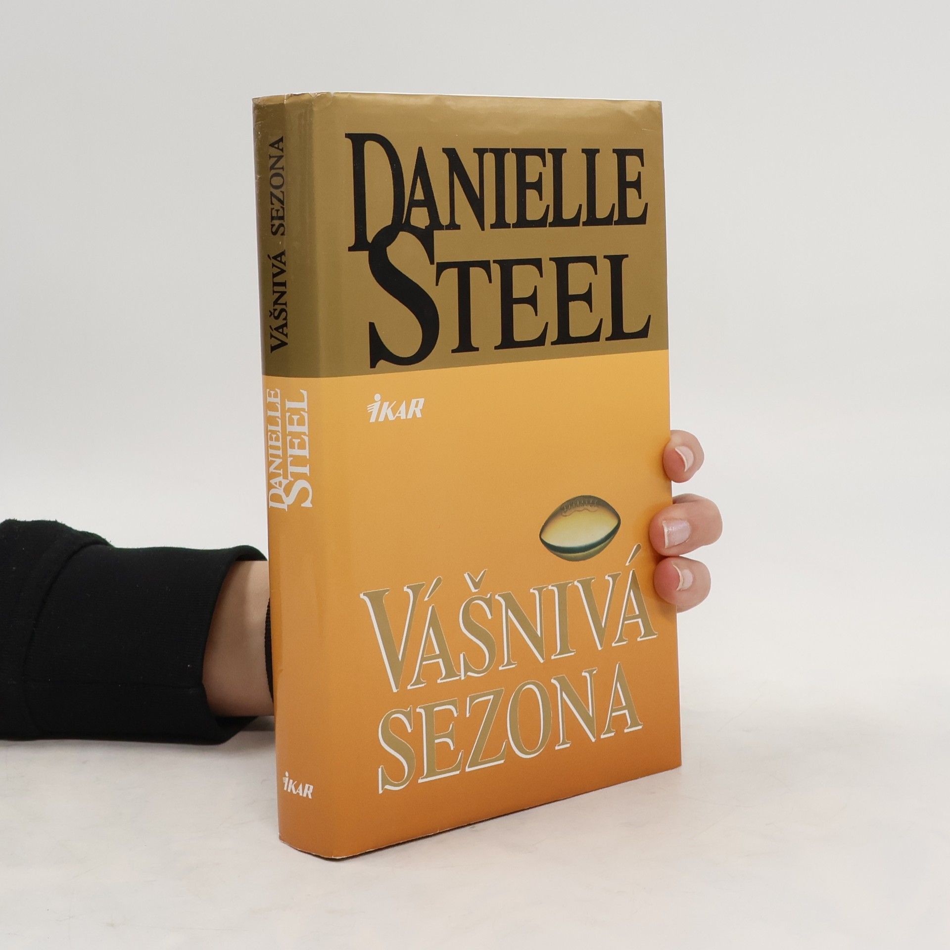 Danielle Steel Vášnivá sezona