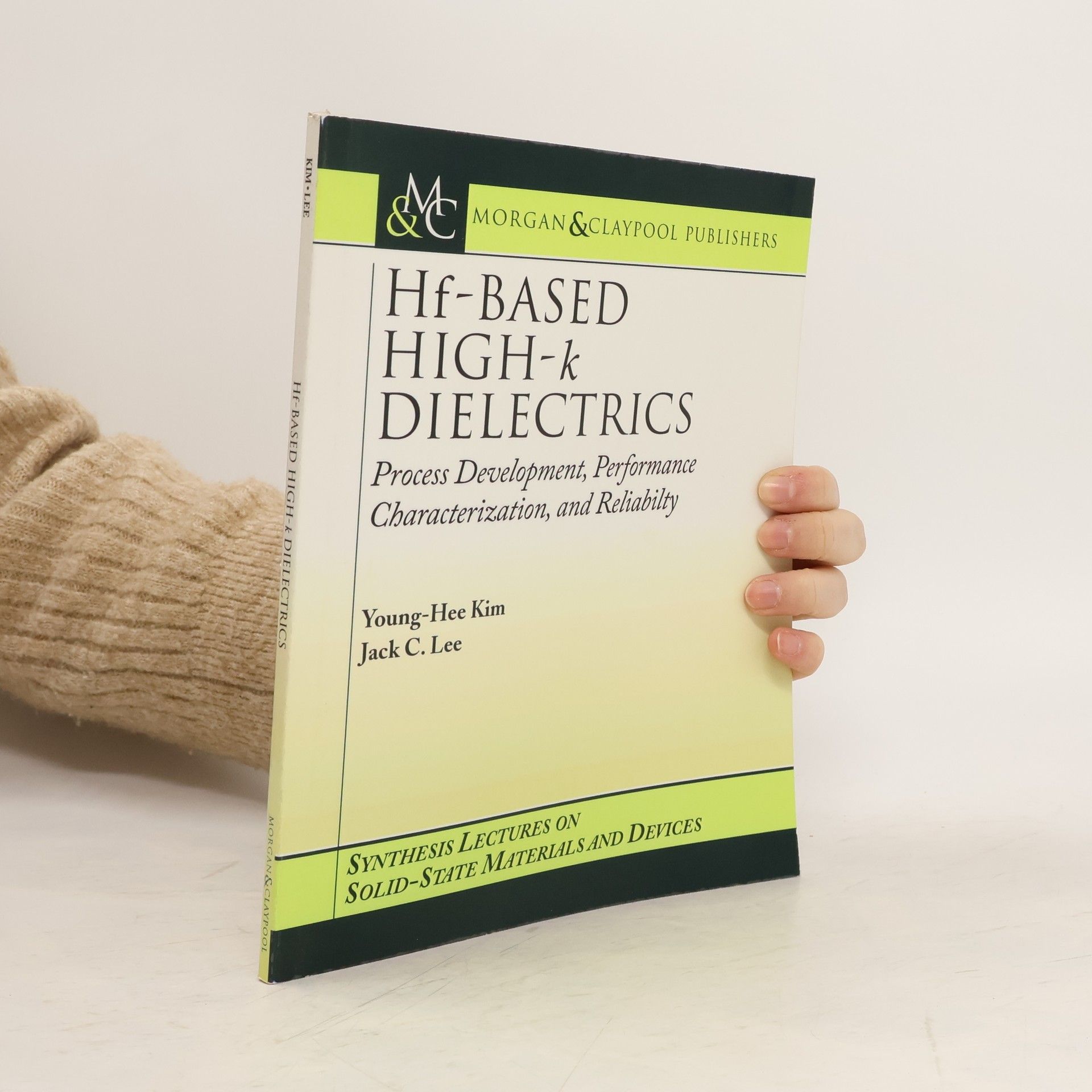 Young Hee Kim-Chang (. ). Hf-Based High-k Dielectrics