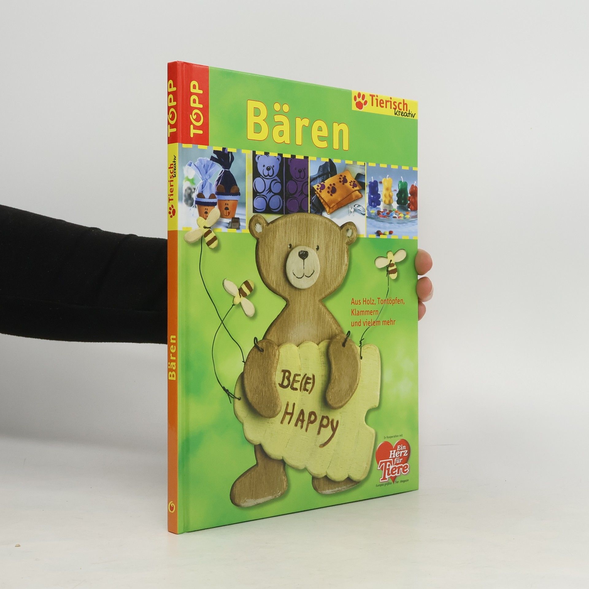 Sia Dreher Bären aus Holz, Tontöpfen, Klammern und vielem mehr