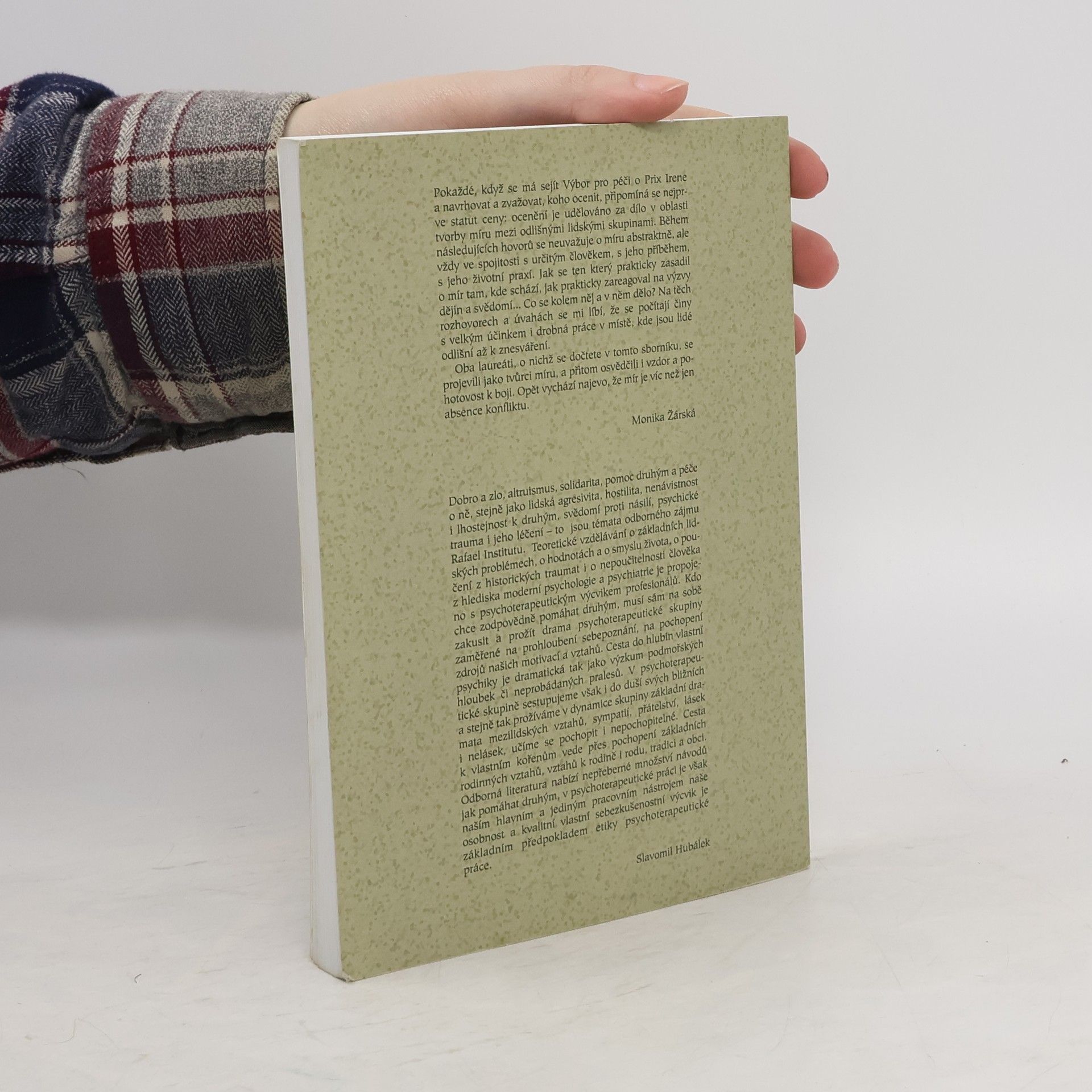 Autorenkollektiv Trauma, historie, svědomí : výbor z textů ze seminářů Prix Irene 2008-2009 a příspěvky členů Rafael Institutu