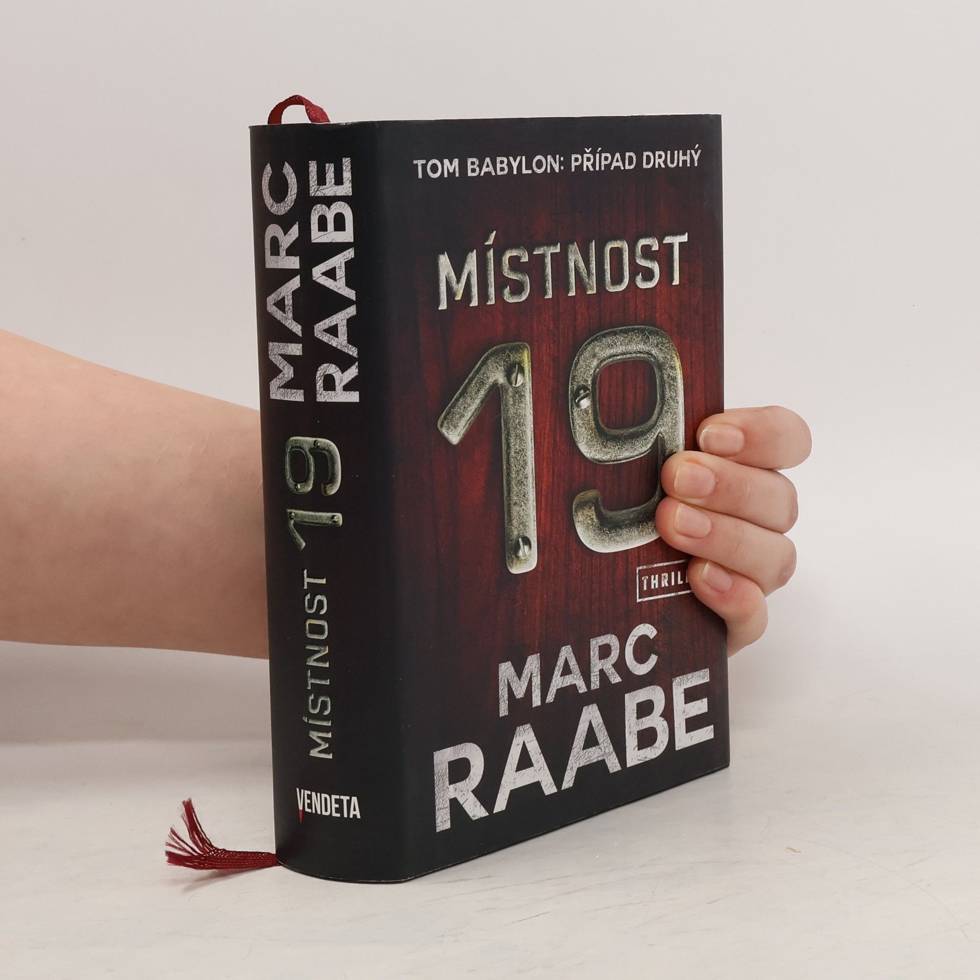 Marc Raabe Místnost 19