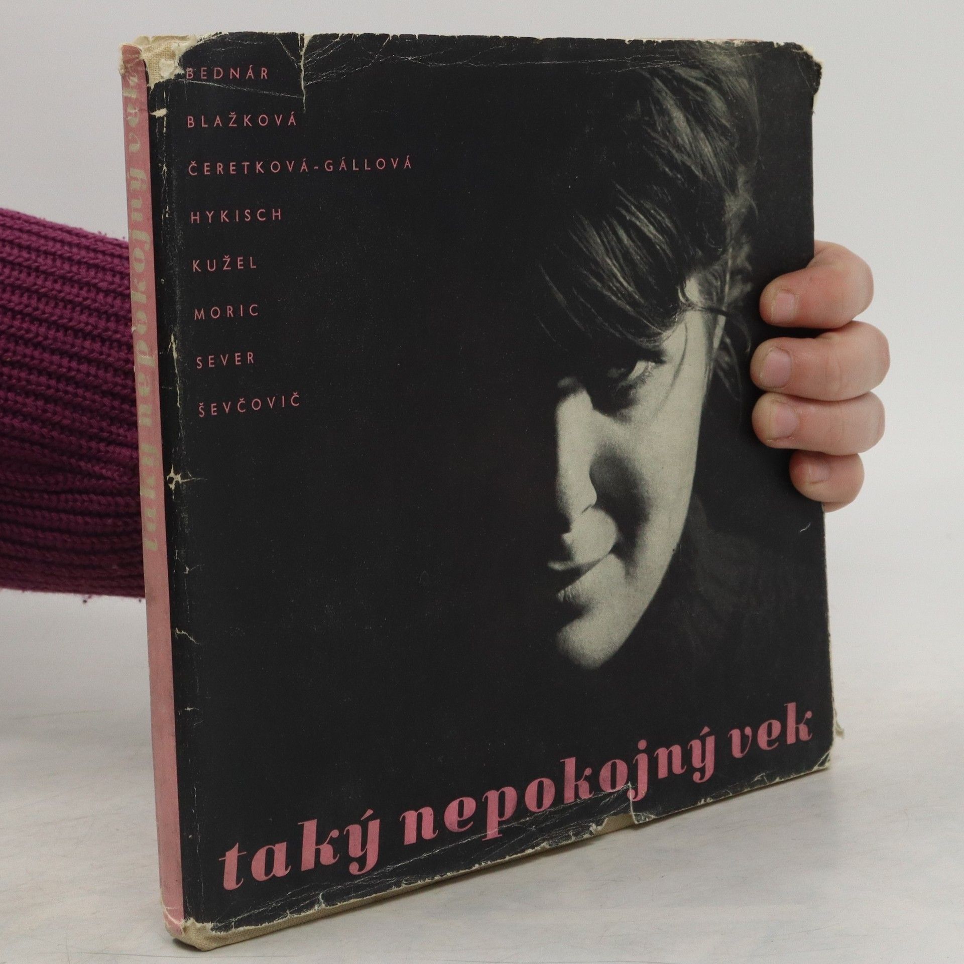 Collectif d'auteurs Taký nepokojný vek