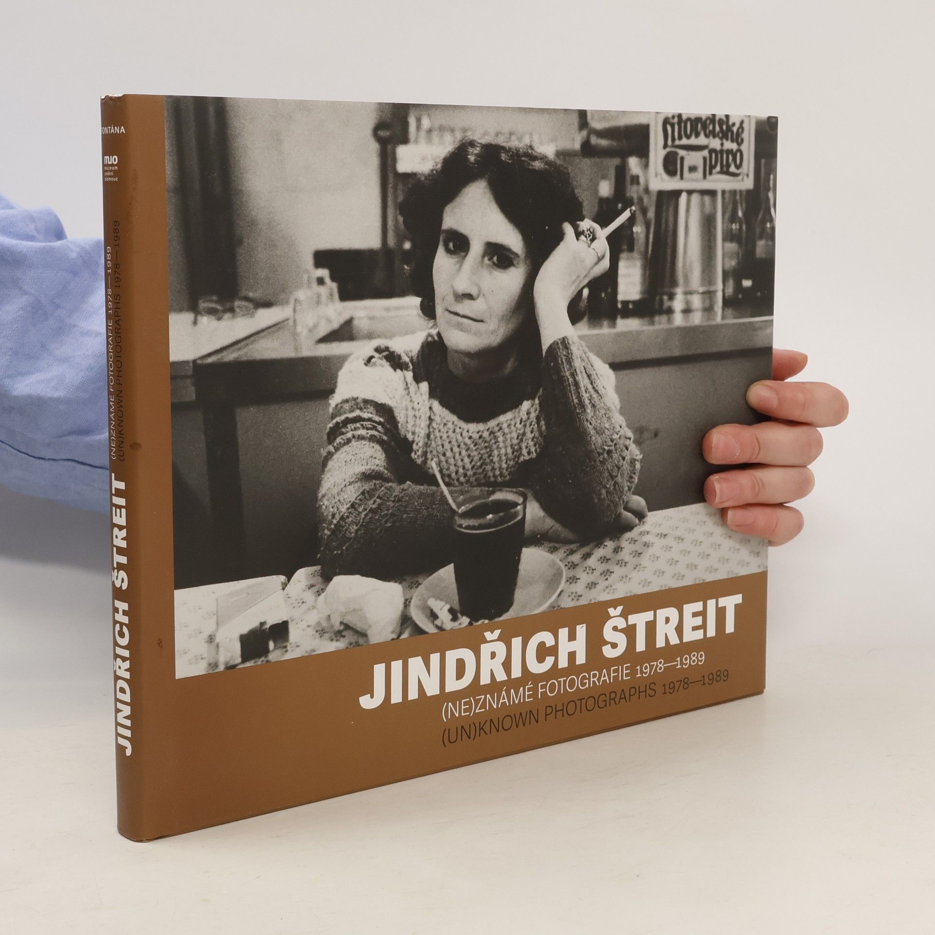 Jindřich Štreit Jindřich Štreit (ne)známé fotografie 1978-1989. (Un)known Photographs 1978-1989