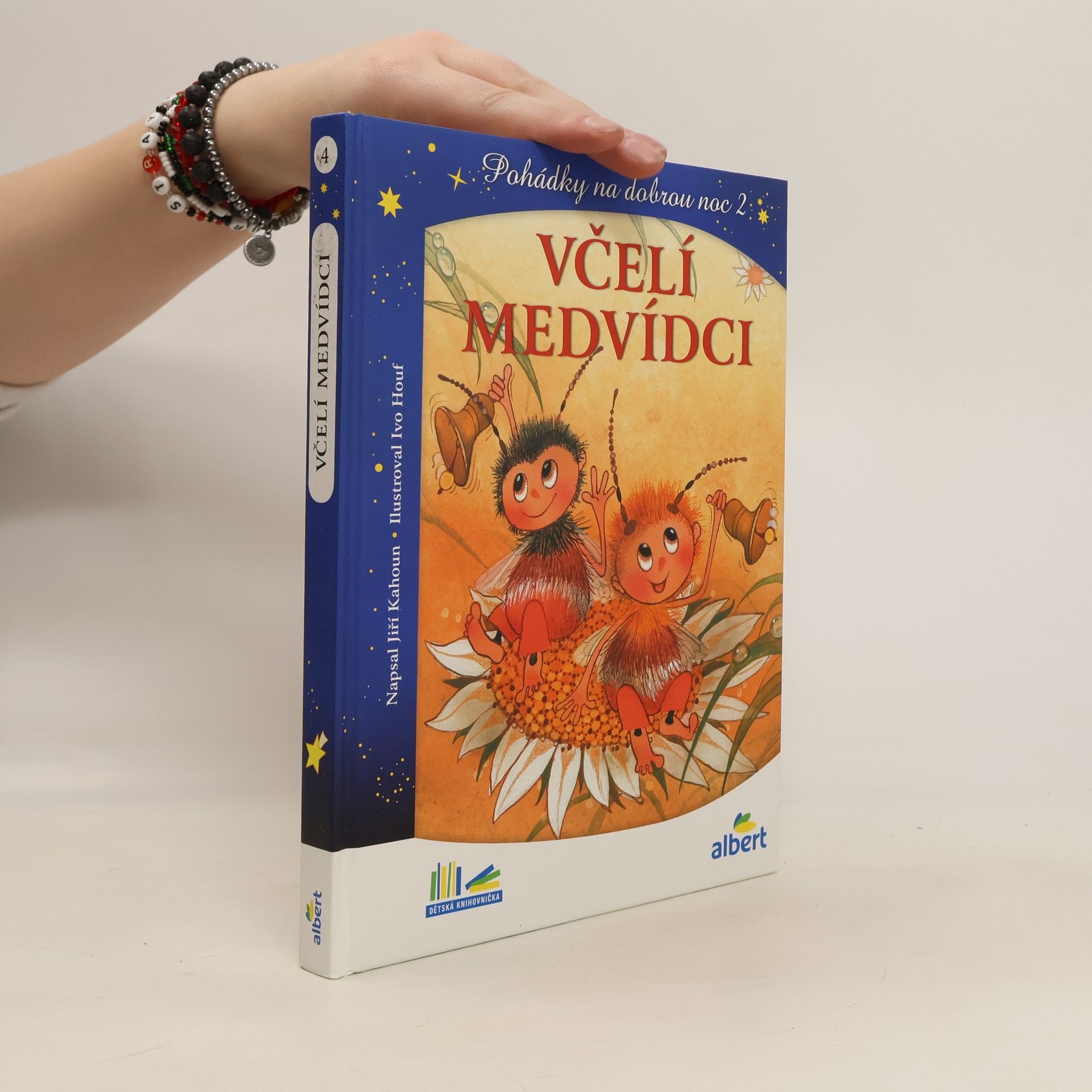 Jiří Kahoun Včelí medvídci