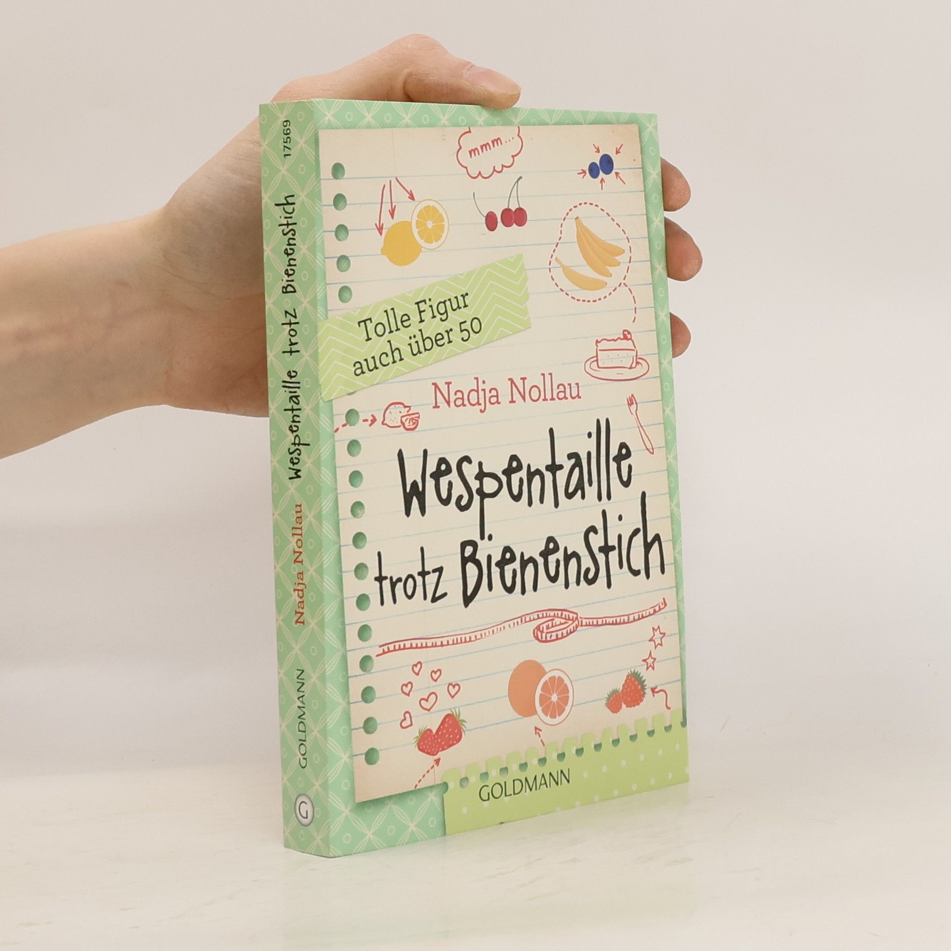 Nadja Nollau Wespentaille trotz Bienenstich!