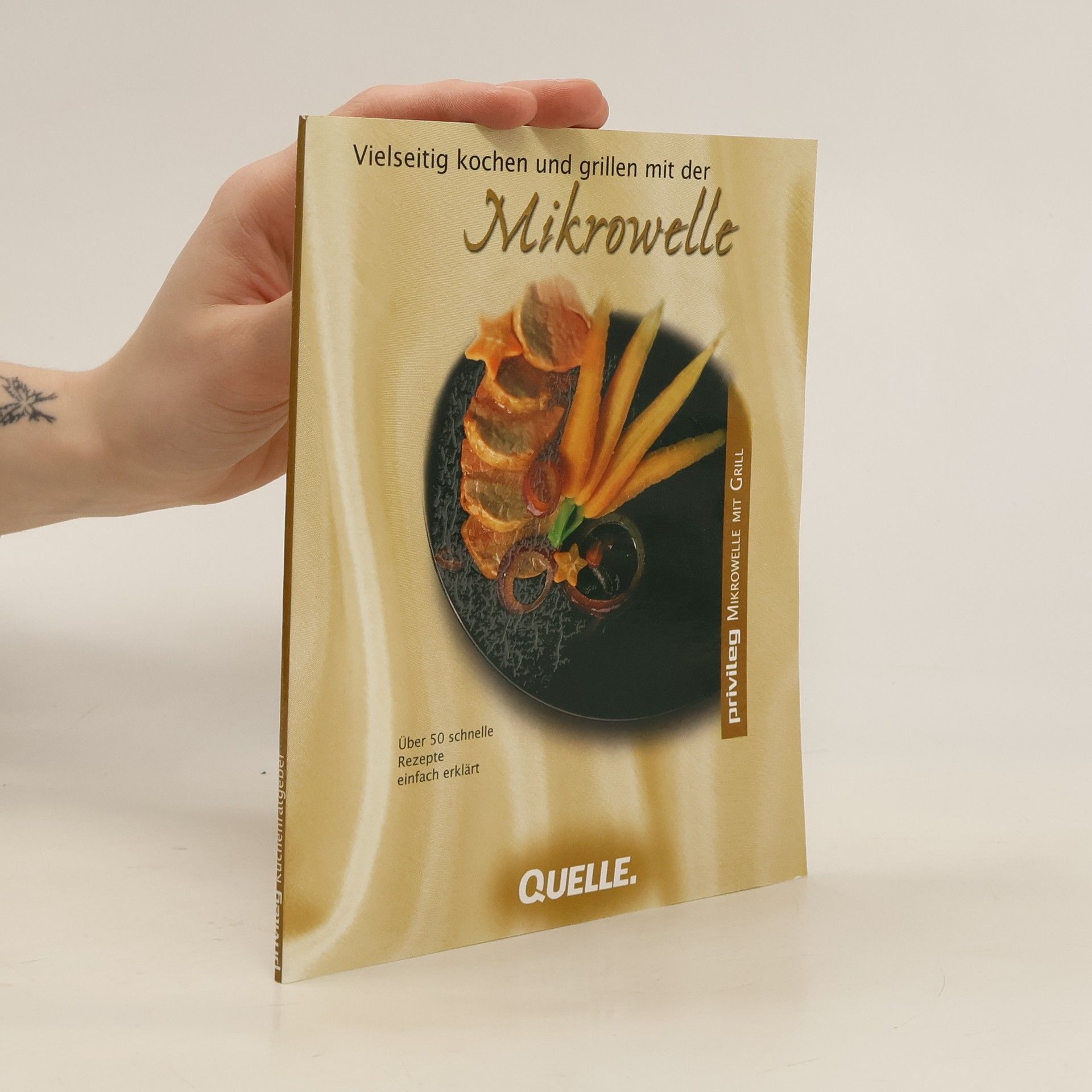 Collectif d'auteurs Vielseitig kochen mit der Mikrowelle