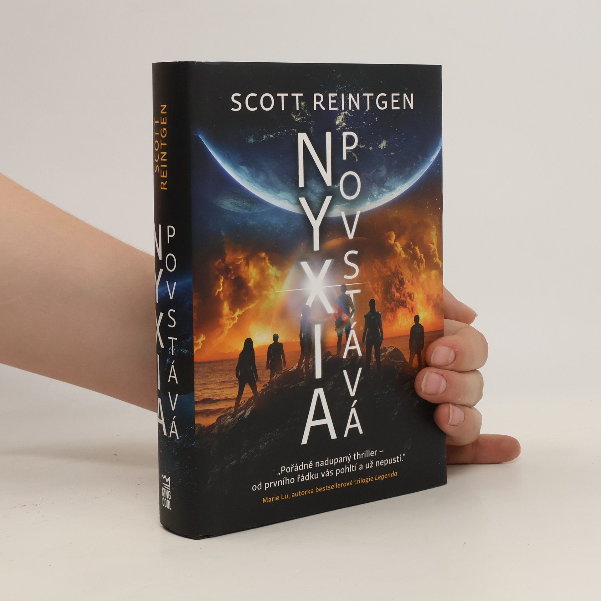 Scott Reintgen Nyxia povstává
