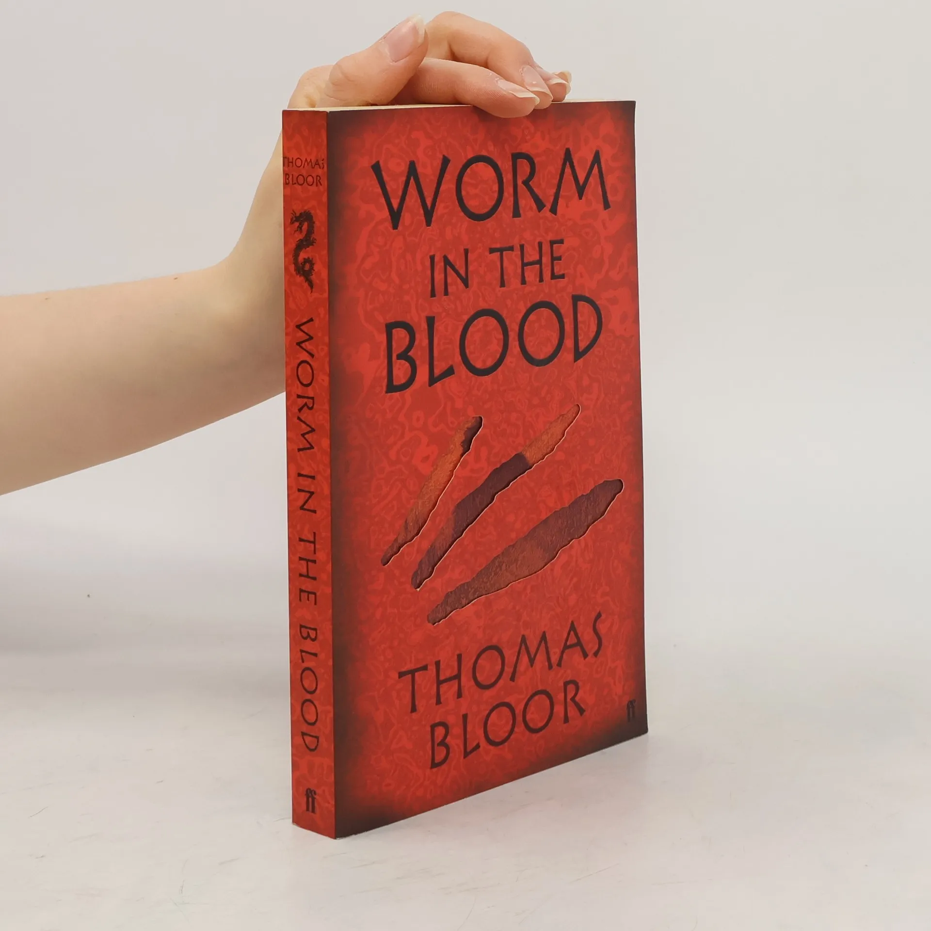 Worm in the Blood | Book | Paperback | Thomas Bloor | EN
