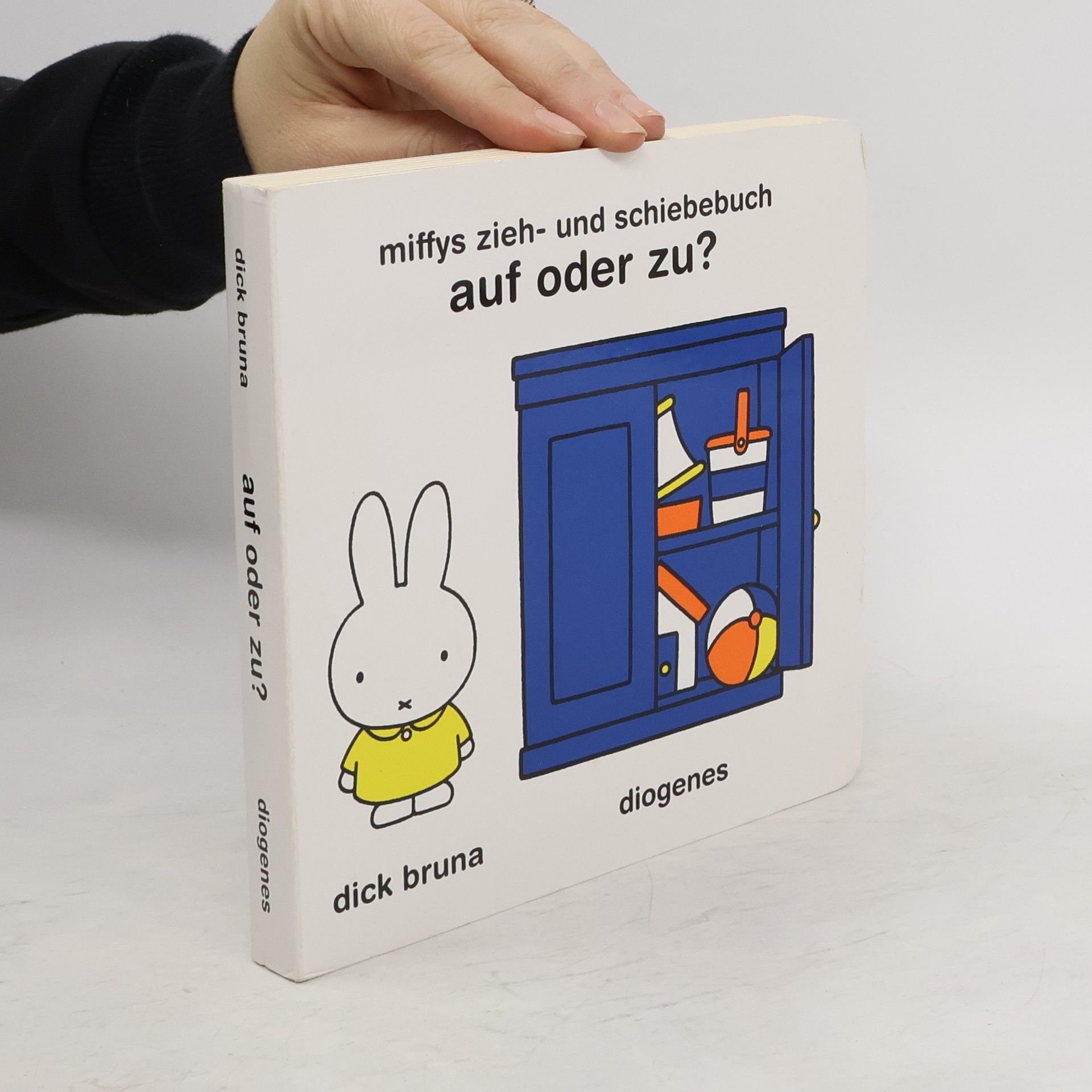 Dick Bruna Miffys Zieh- und Schiebebuch: auf oder zu?