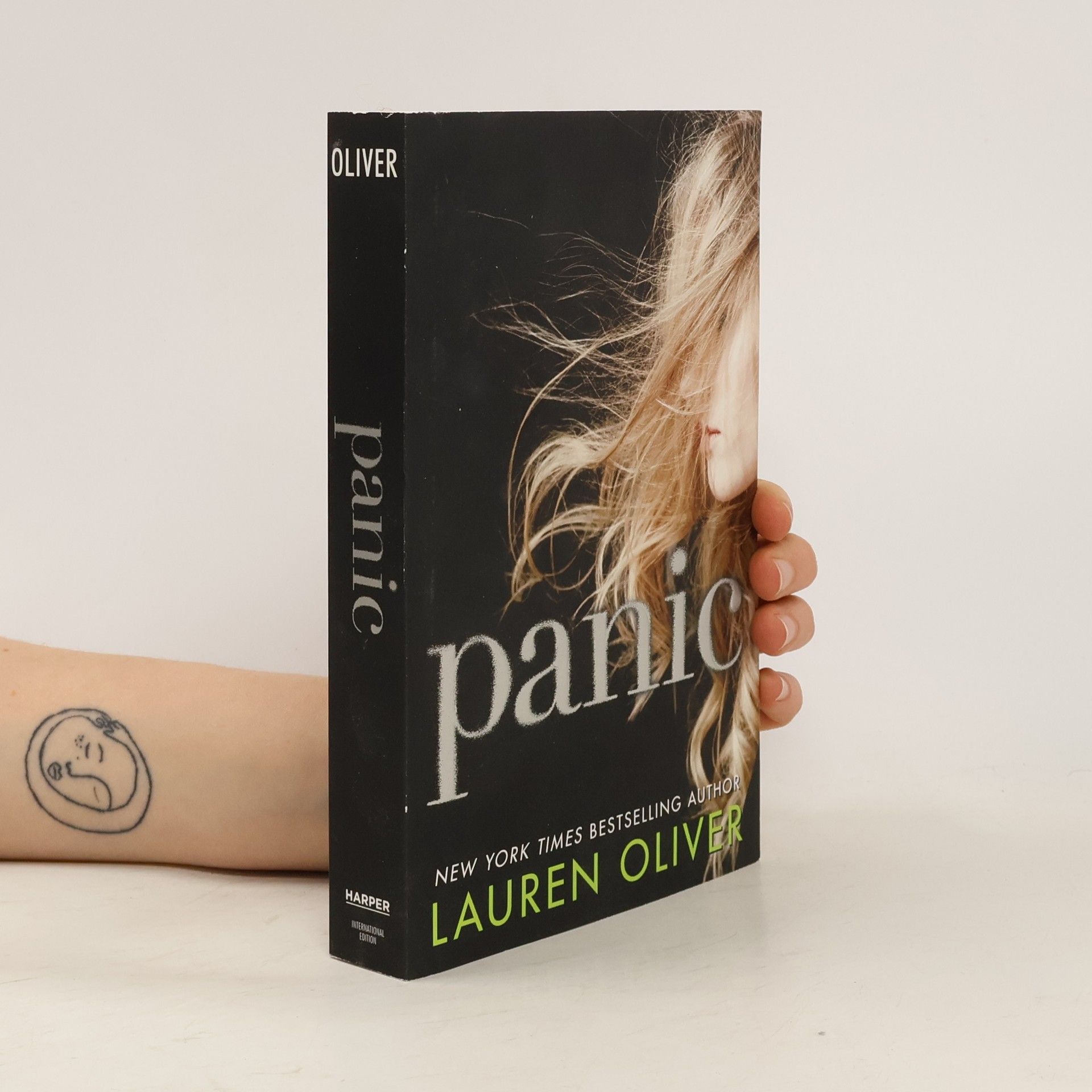 Lauren Oliver Panic