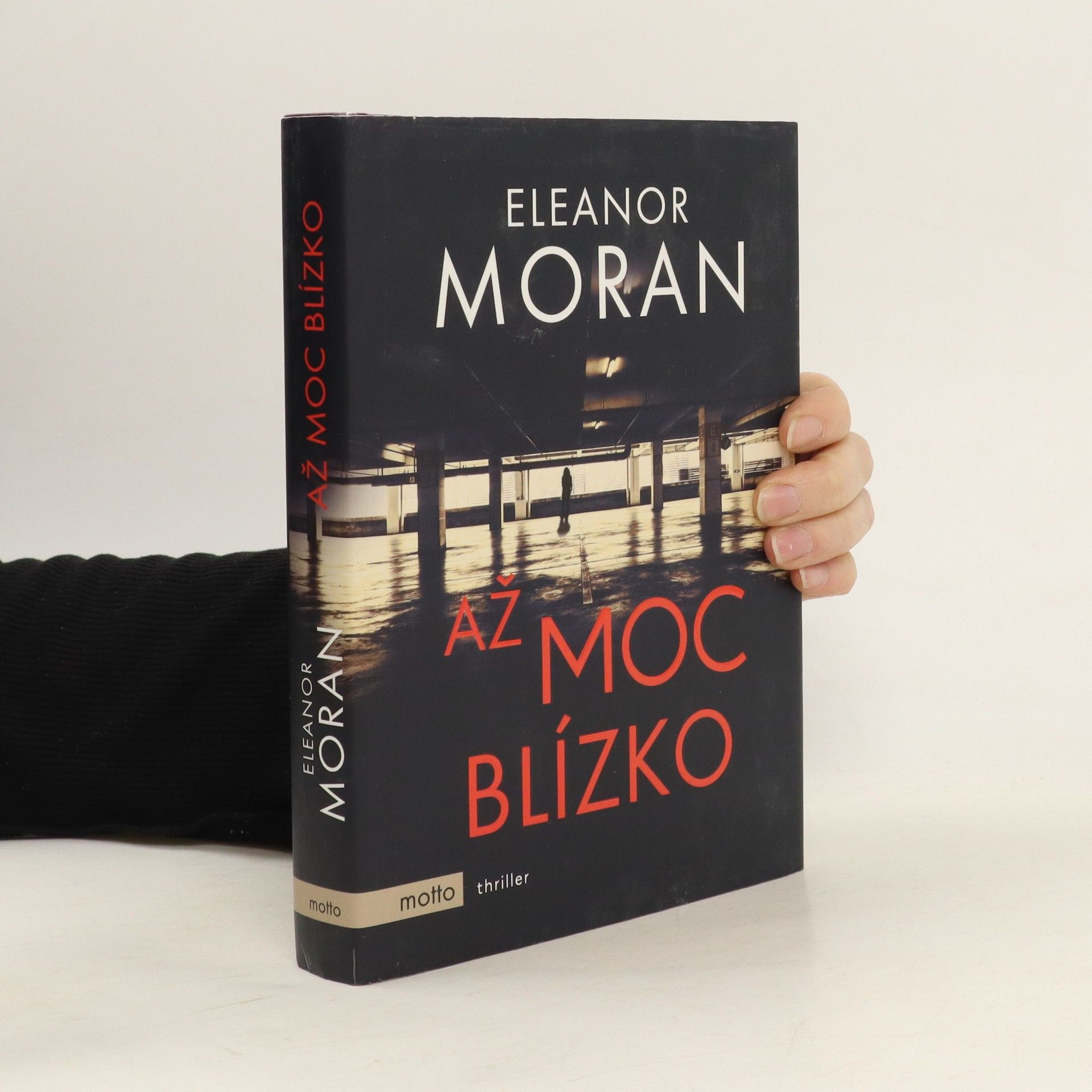 Eleanor Moran Až moc blízko
