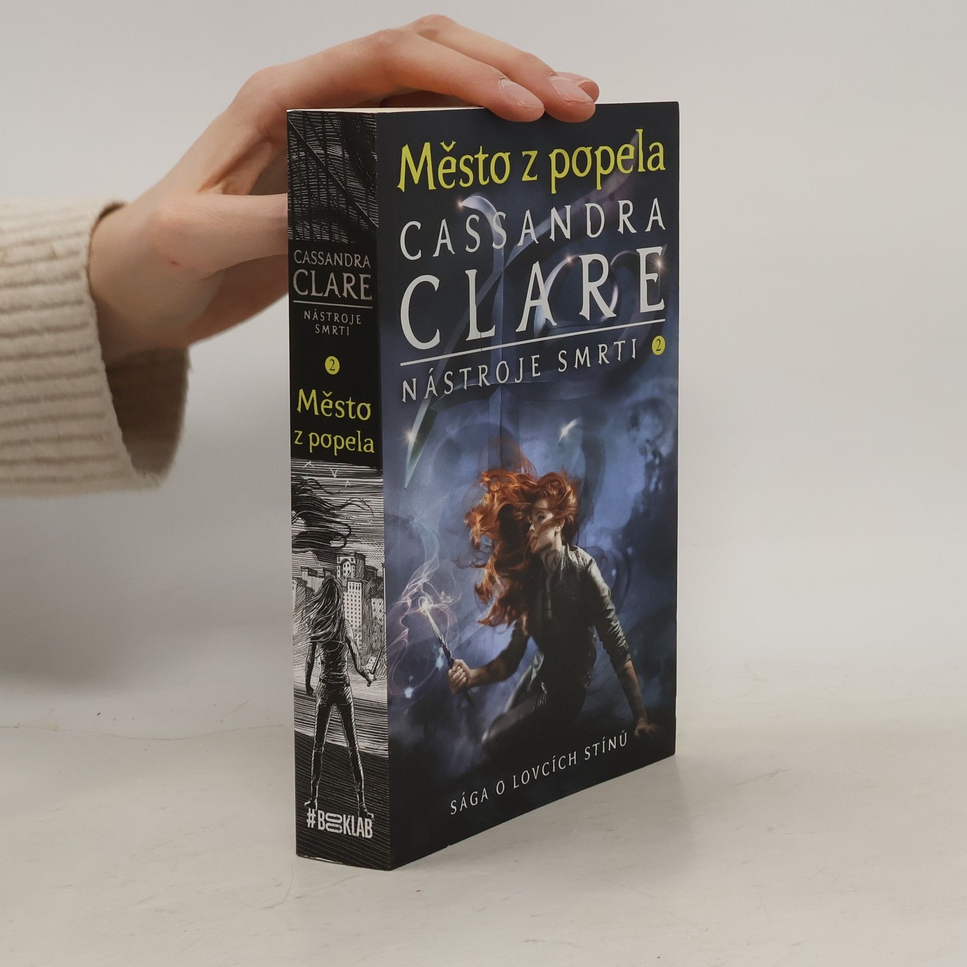 Cassandra Clare Město z popela. Nástroje smrti 2