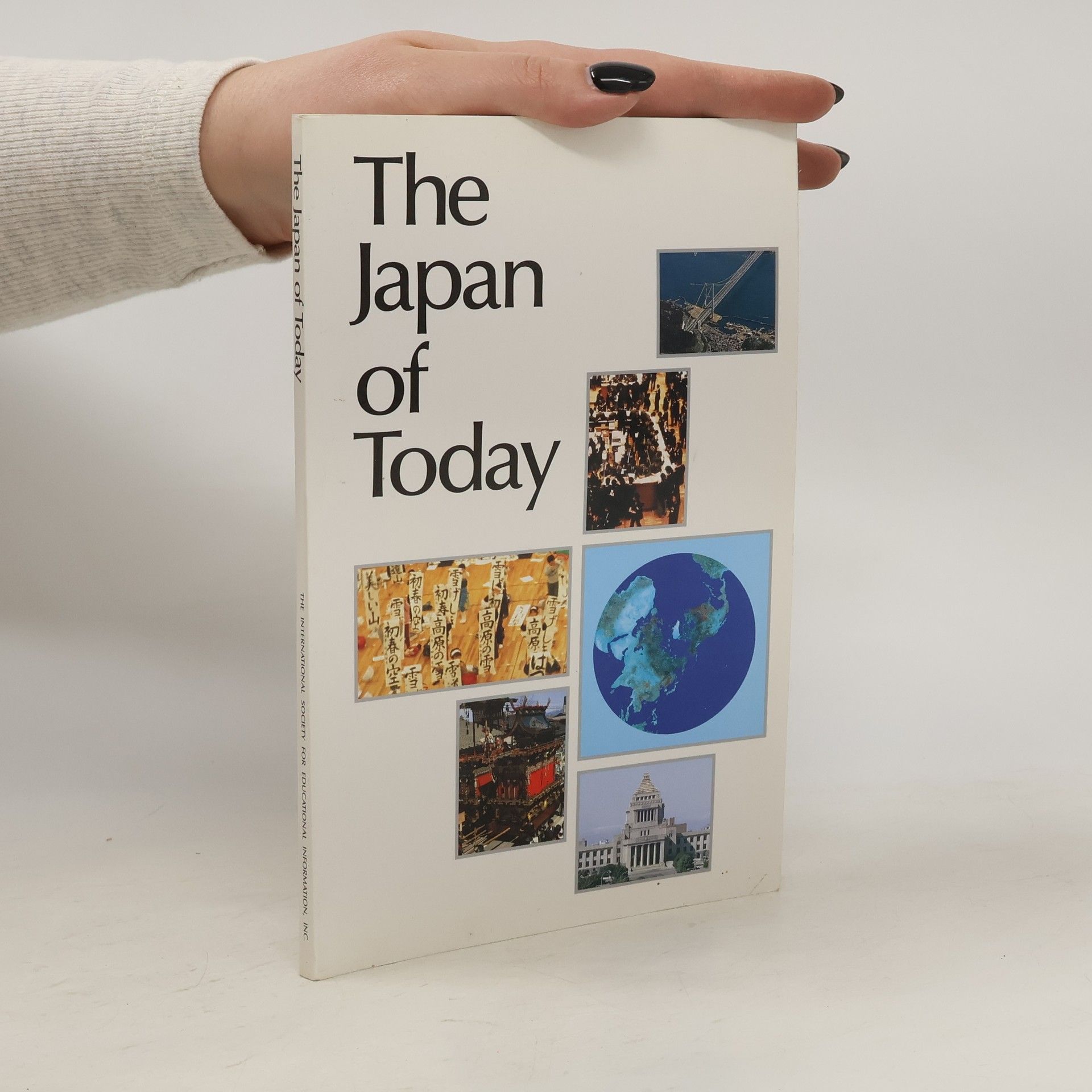 Collectif d'auteurs The Japan of Today