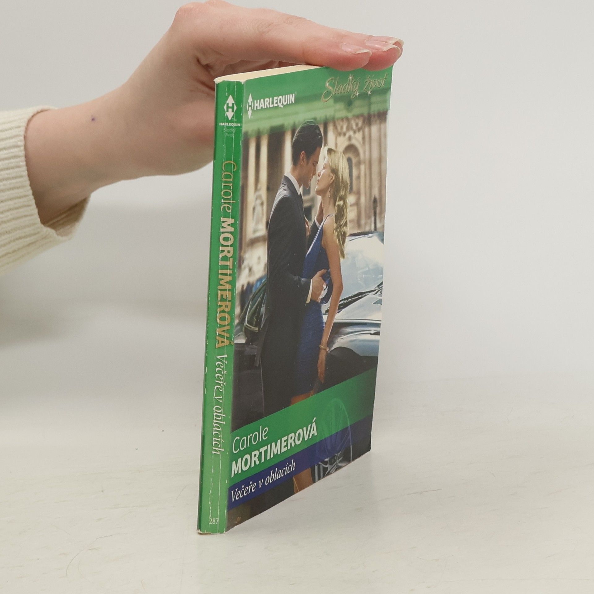 Carole Mortimer Večeře v oblacích
