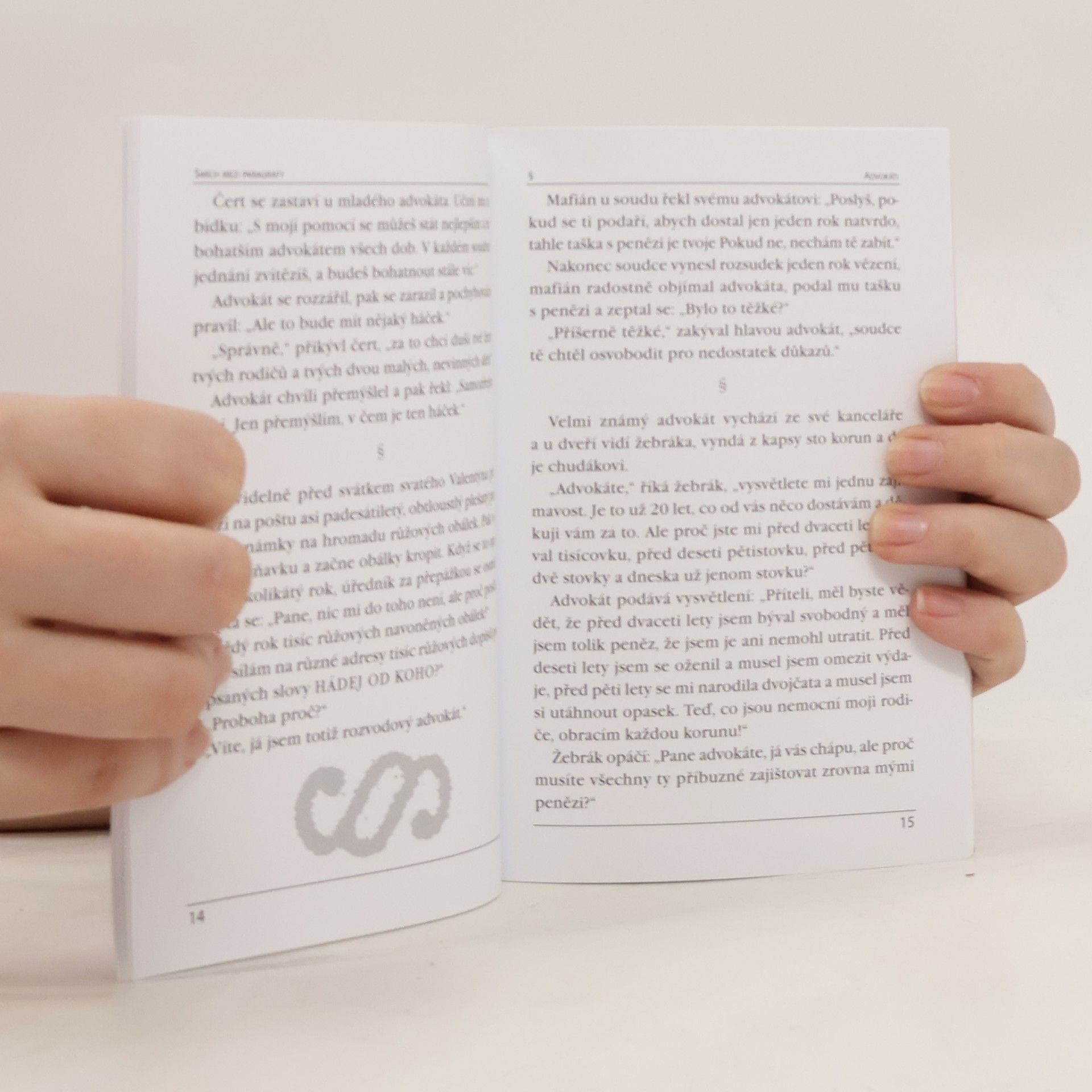 AA.VV. Smích mezi paragrafy. Vtipy o právu, právnících a justici