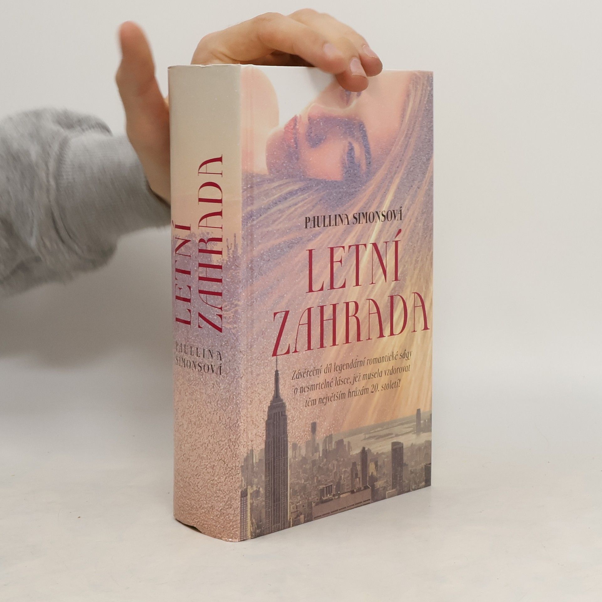 Paullina Simonsová Letní zahrada