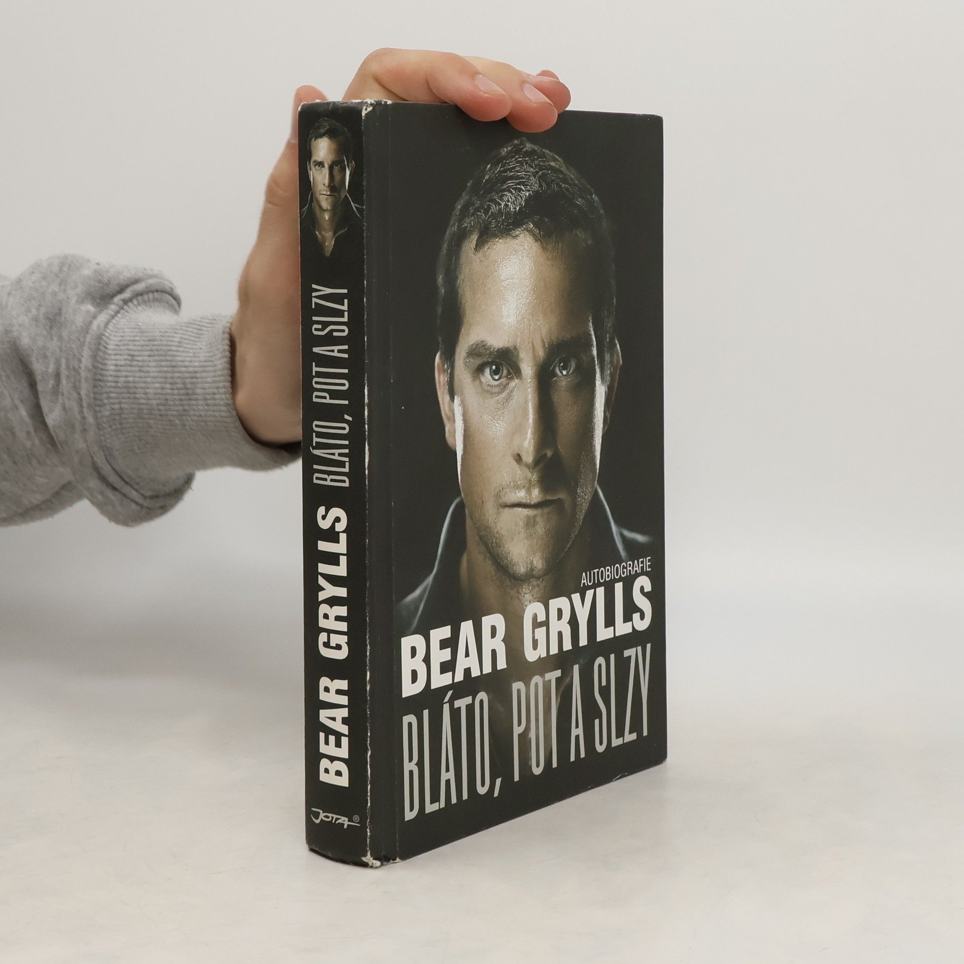 Bear Grylls Bláto, pot a slzy: Autobiografie