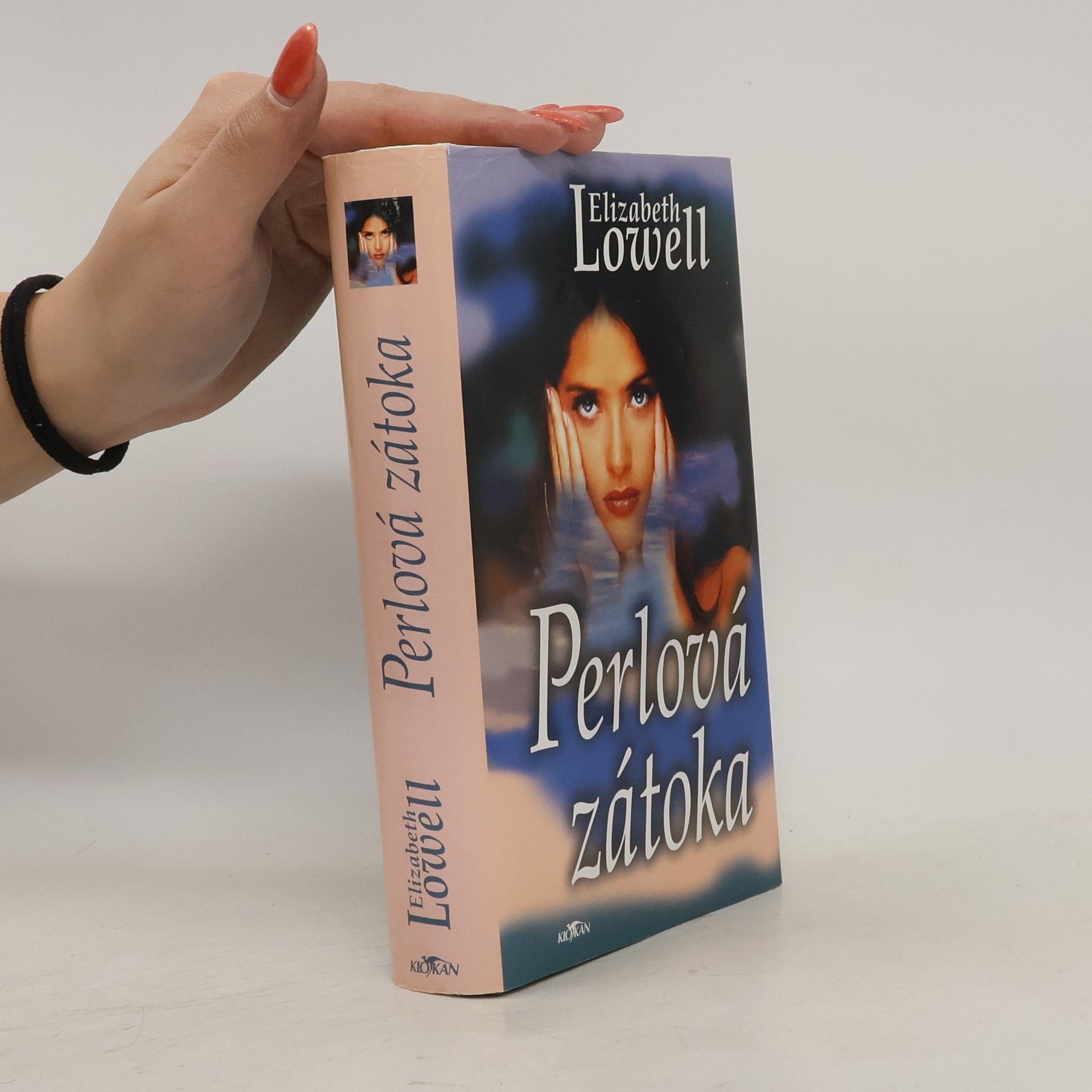 Elizabeth Lowell Perlová zátoka