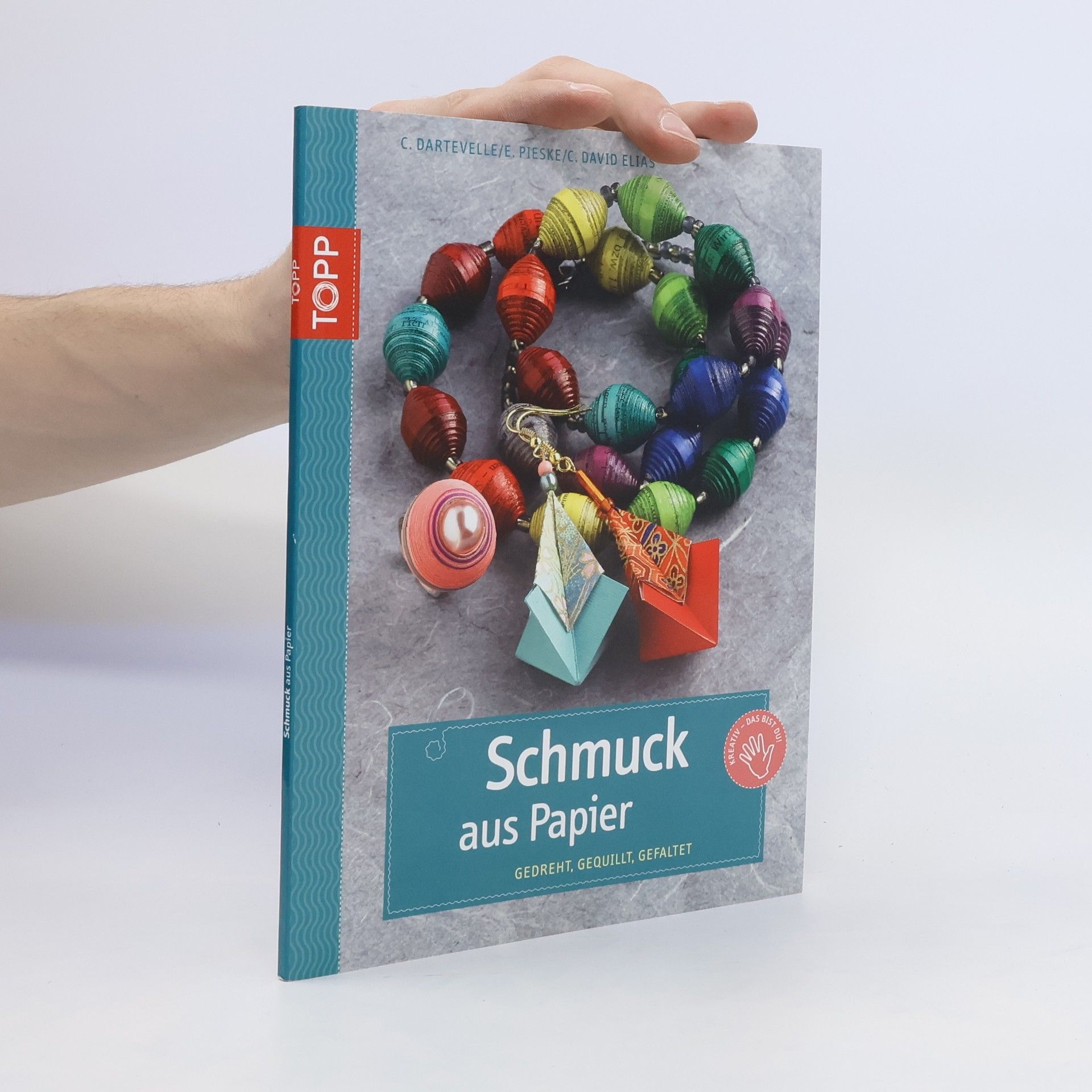 Claudio Dartevelle Schmuck aus Papier