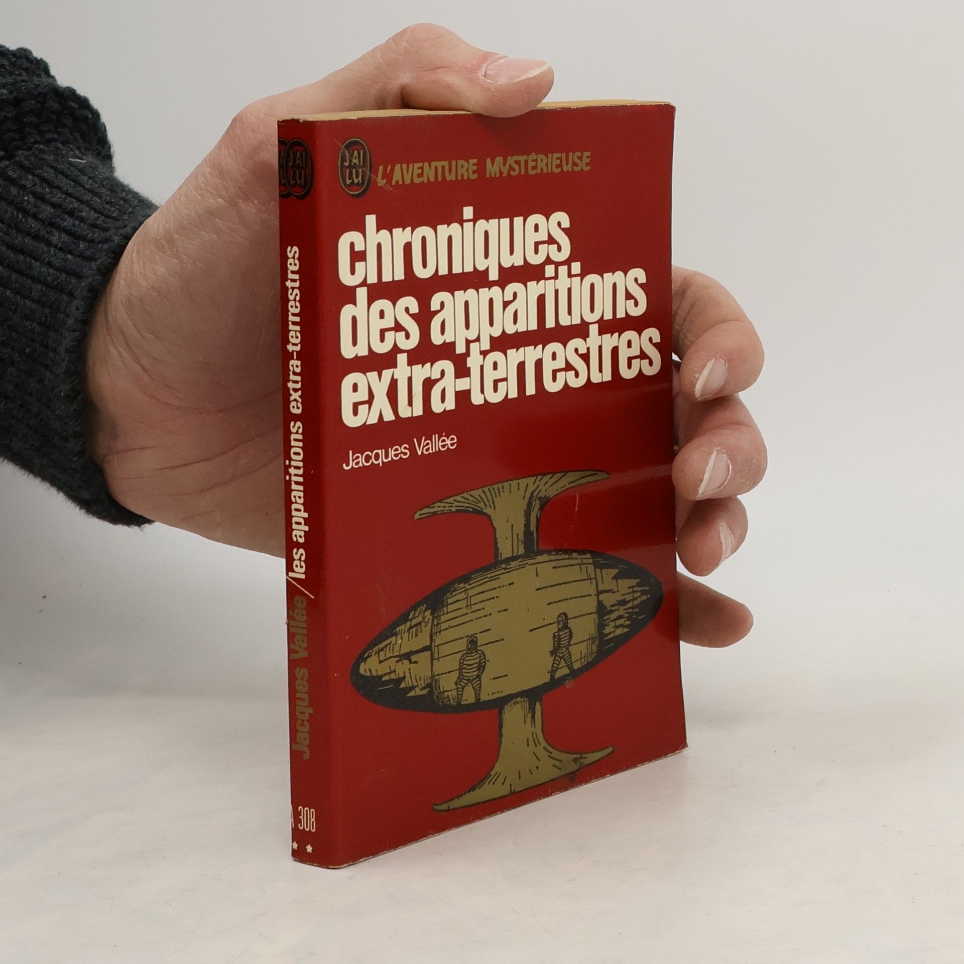 Jacques Valle e. Chroniques des apparitions extra-terrestres