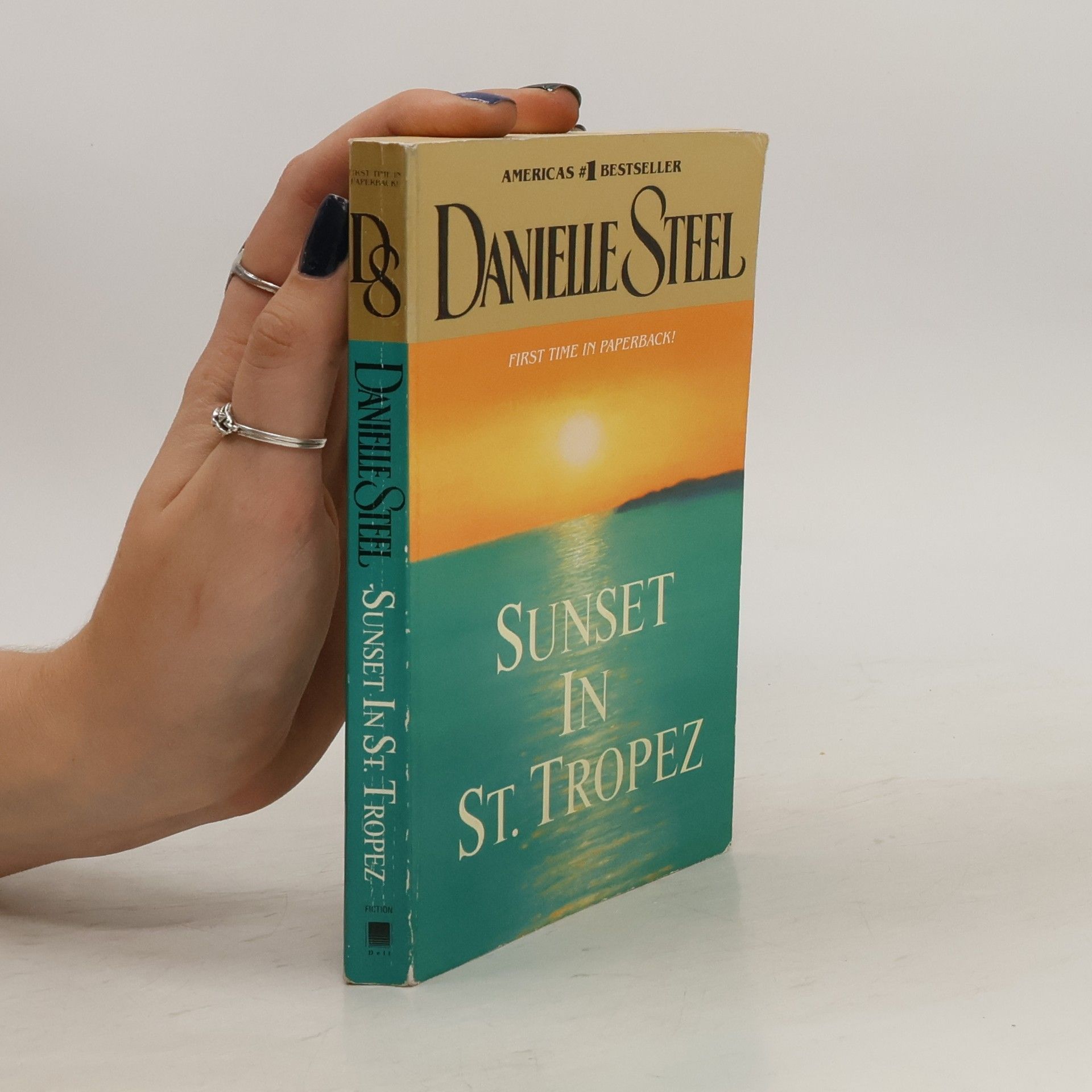 Danielle Steel Sunset in St. Tropez