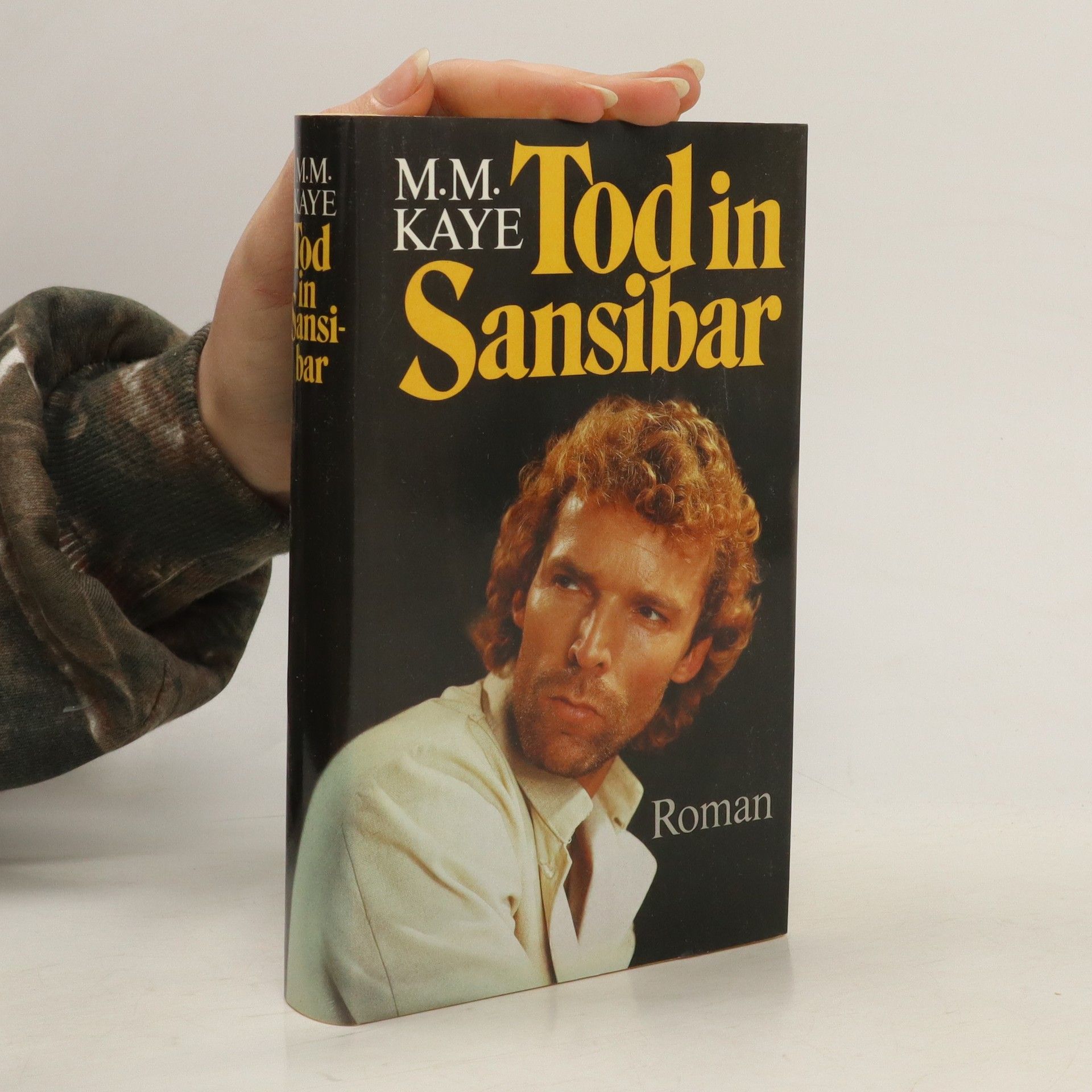 M. M. Kaye Tod in Sansibar