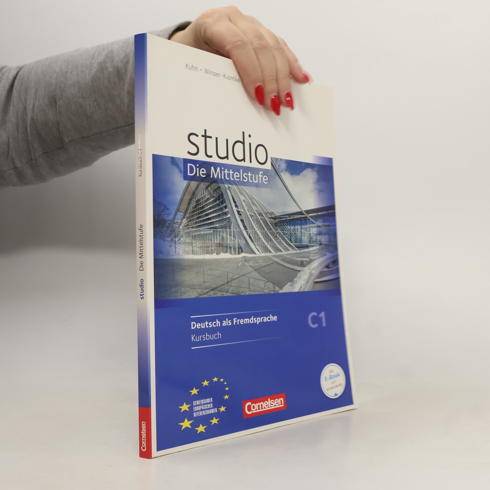 kolektiv Studio - die Mittelstufe
