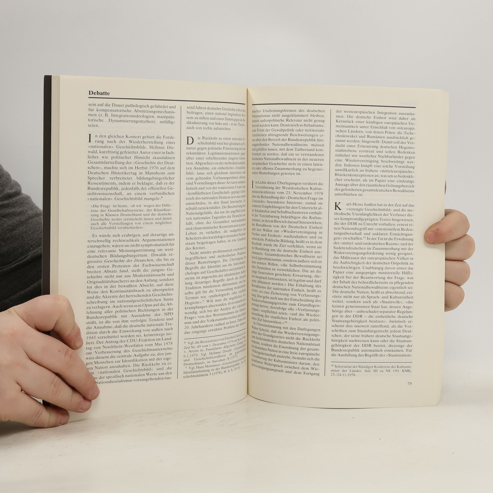 kolektiv Der Monat. Nr. 274