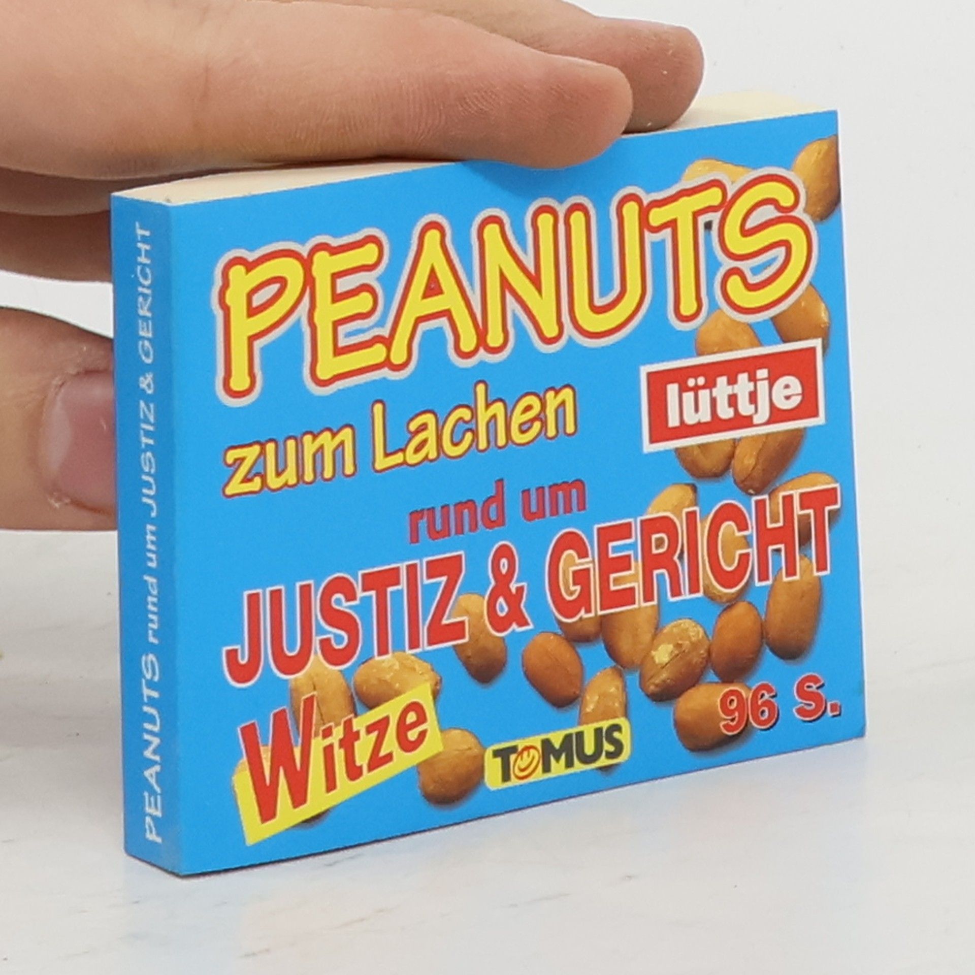 Collective Peanuts für Geld und Justiz
