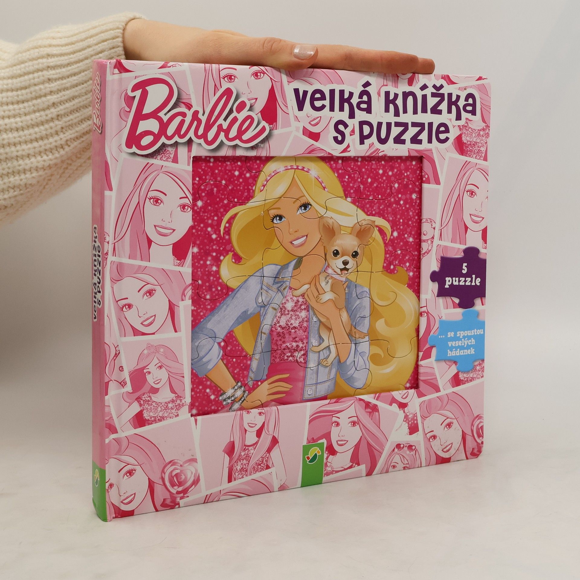 Oliver Bieber Barbie : velká knížka s puzzle