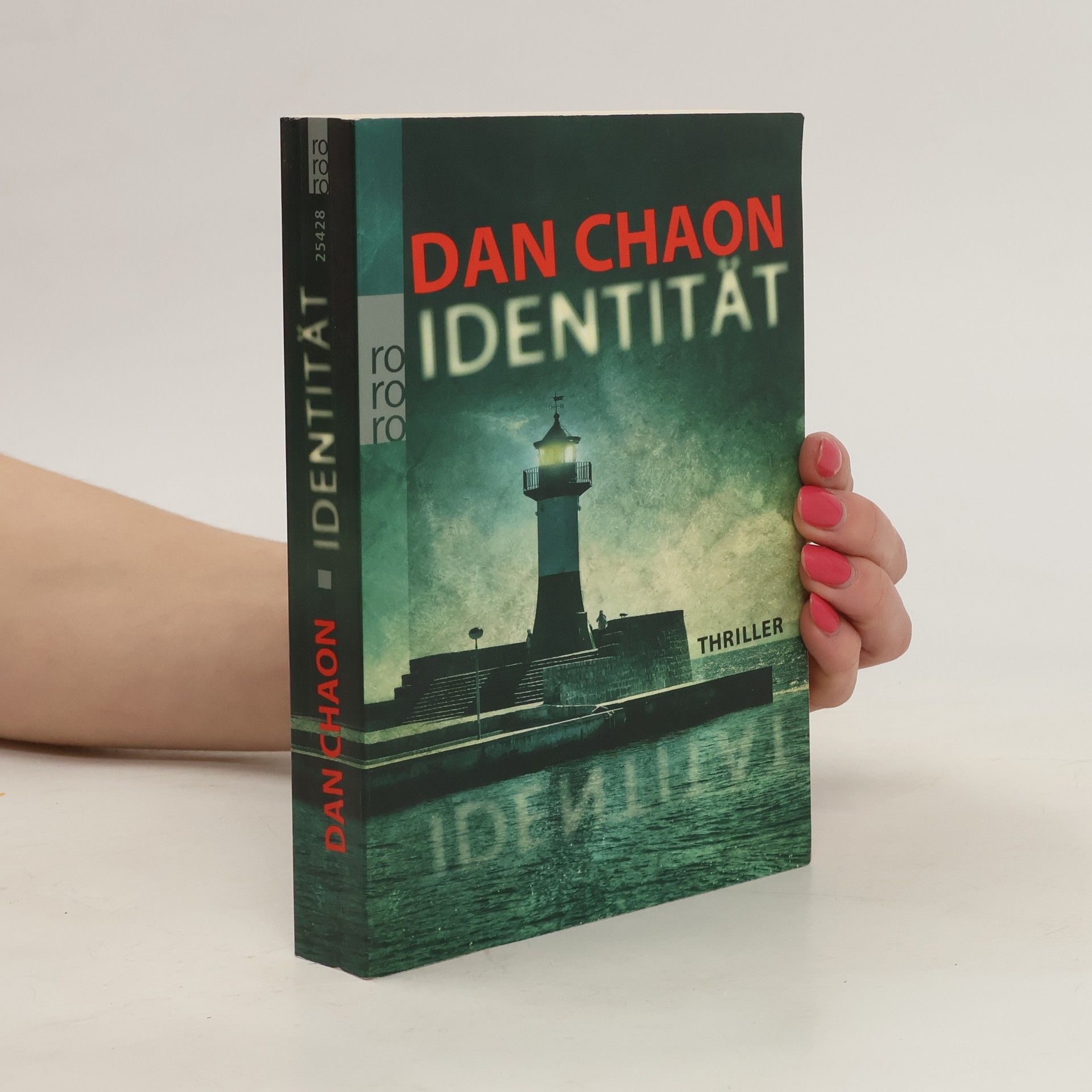 Dan Chaon Identität