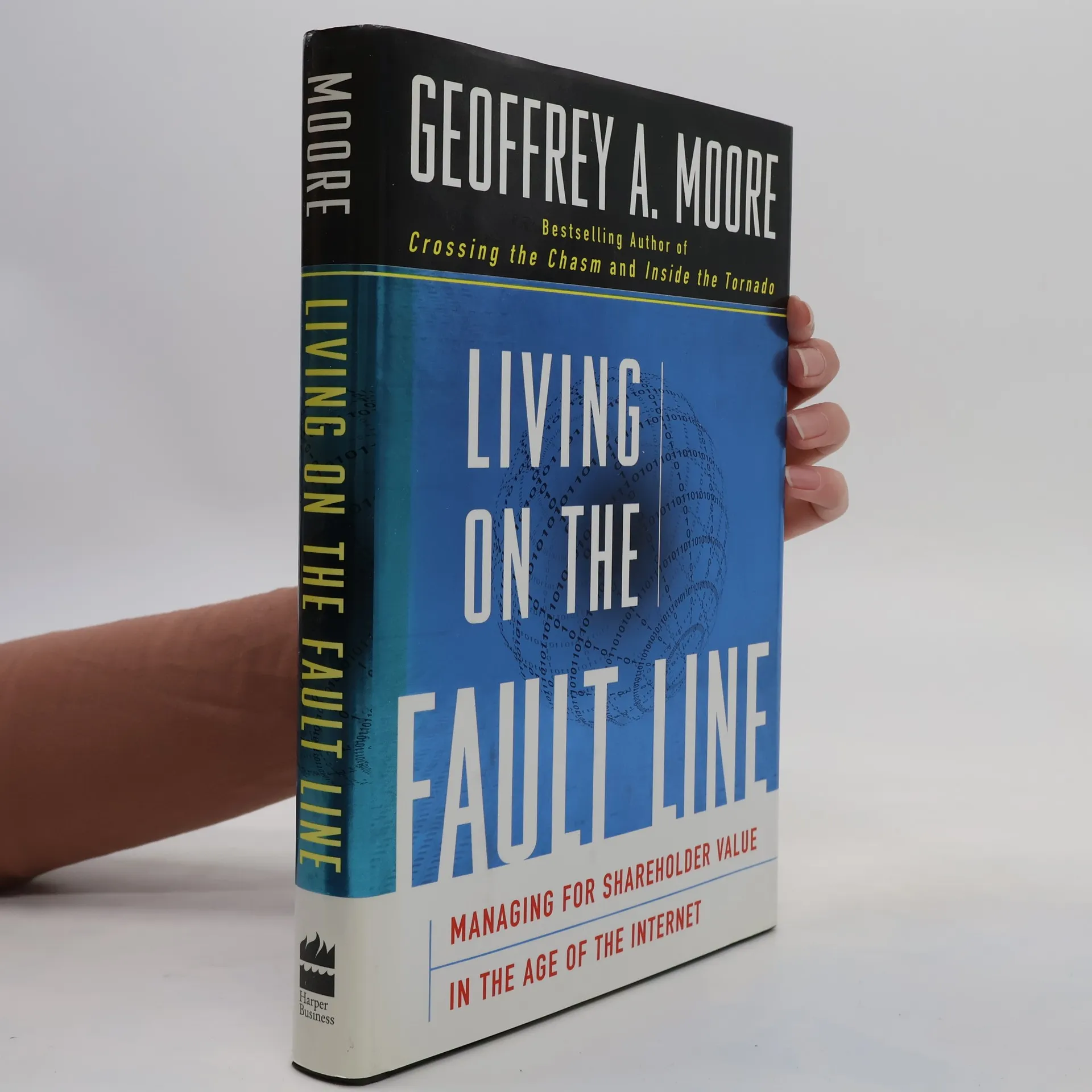 Living on the Fault Line | Book | Geoffrey A. Moore | EN