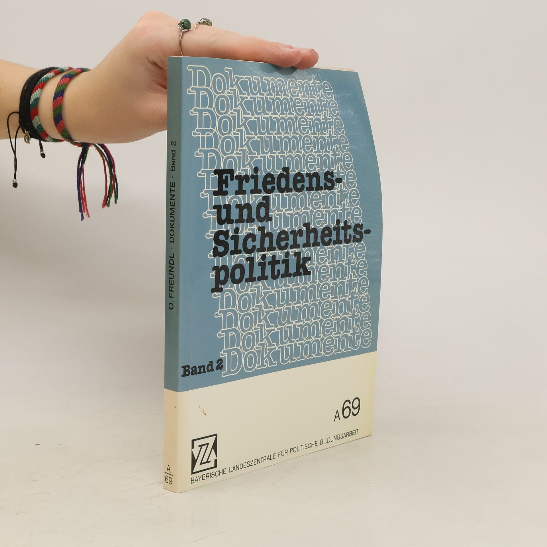 O. Freundl Friedens- und Sicherheitspolitik 2