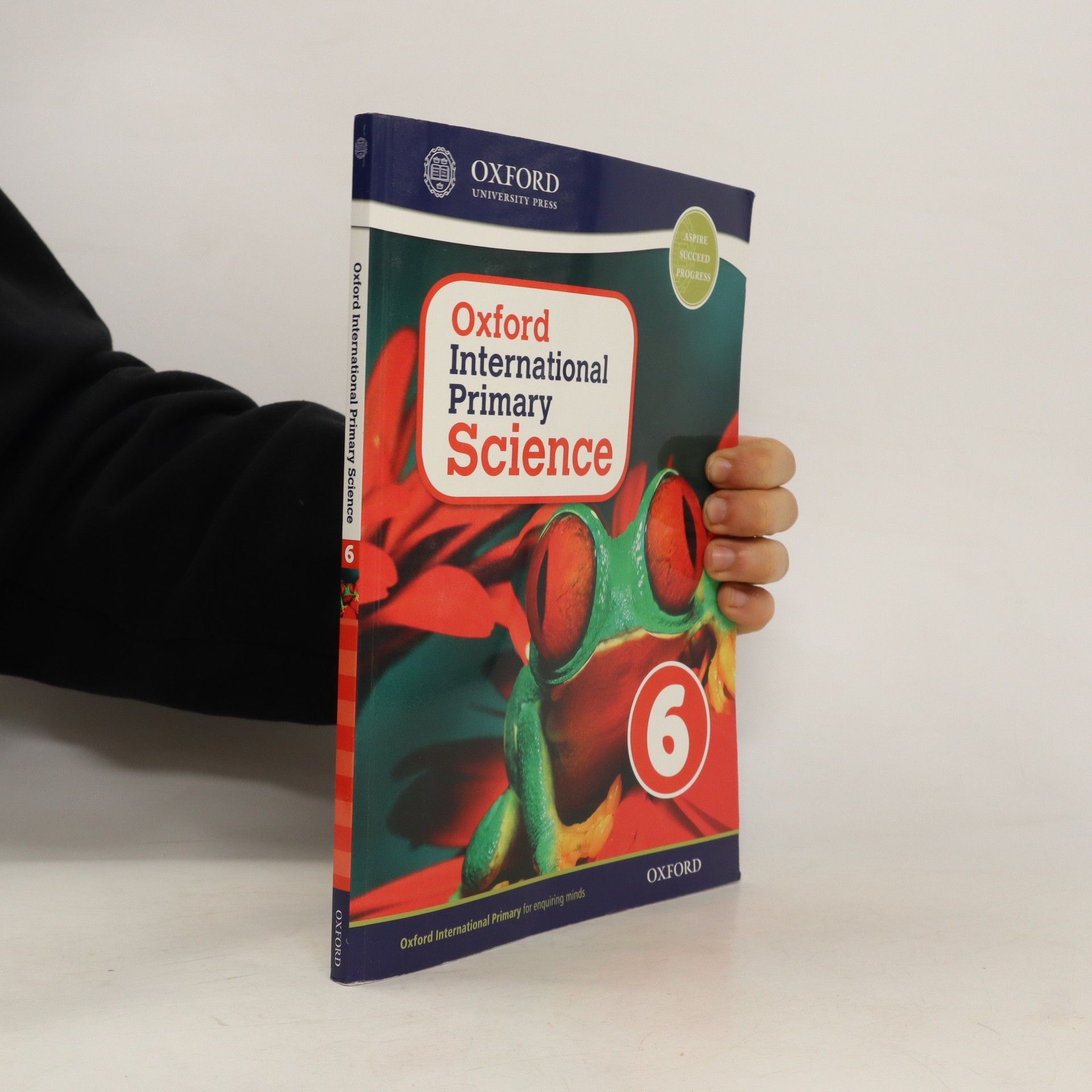 kolektiv Oxford International Primary Science 6