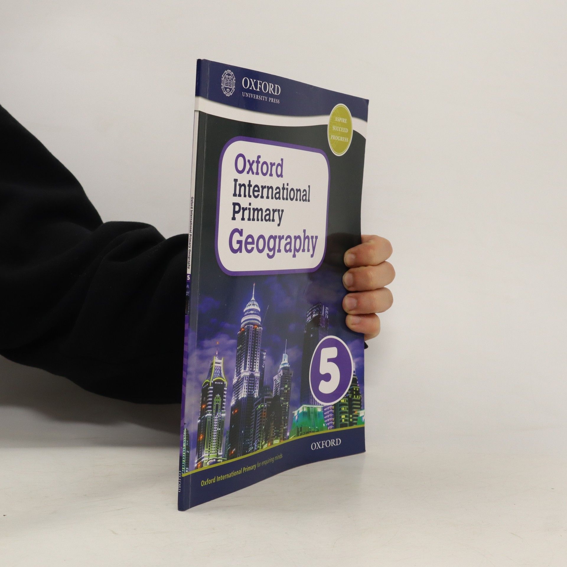 Terry Jennings Oxford International Primary Geography: Student Book 5