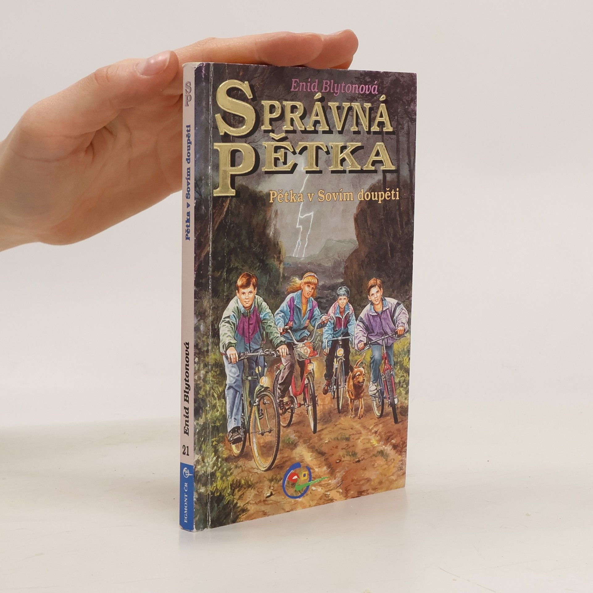 Enid Blyton Správná pětka. Pětka v Sovím doupěti