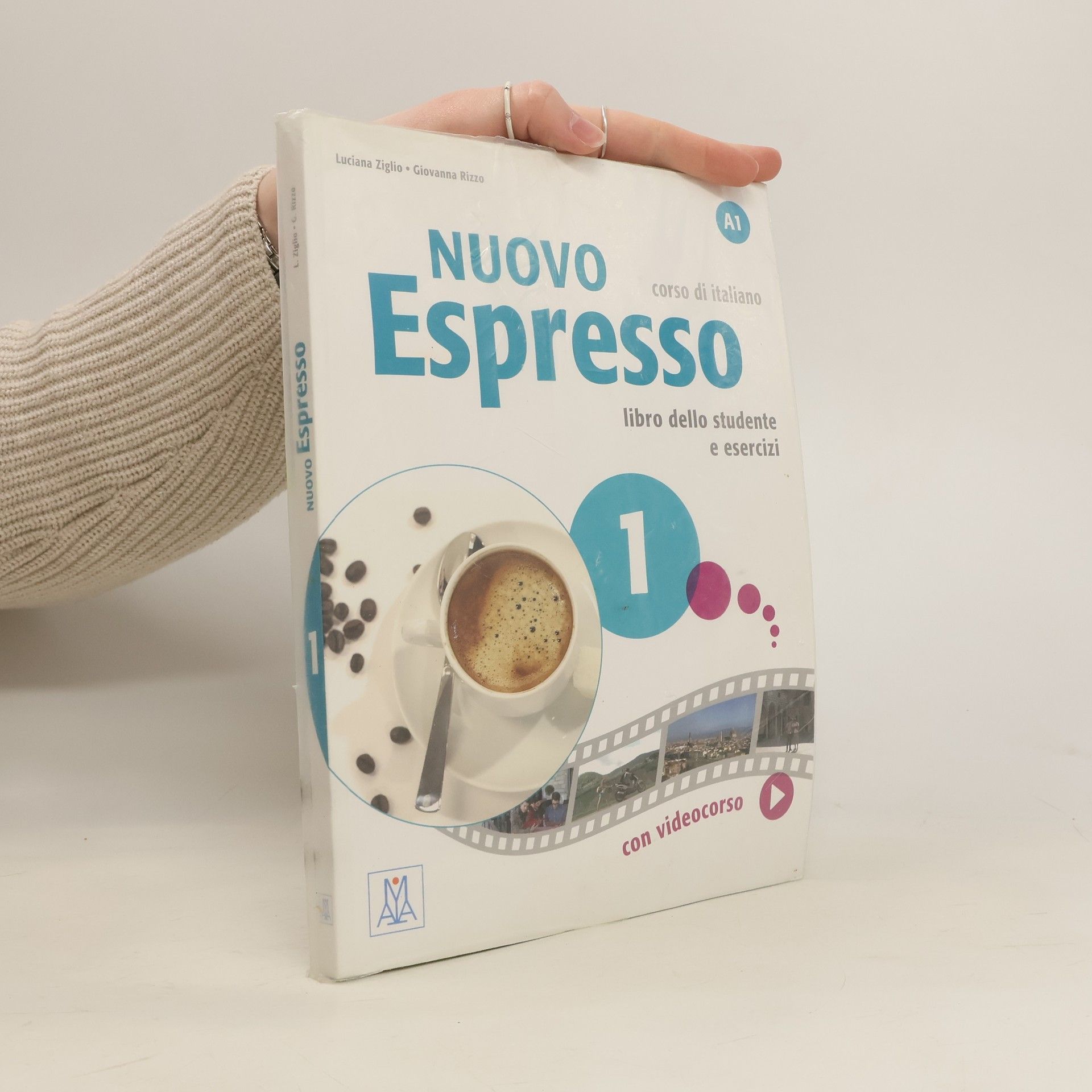 Luciana Ziglio Nuovo Espresso 1