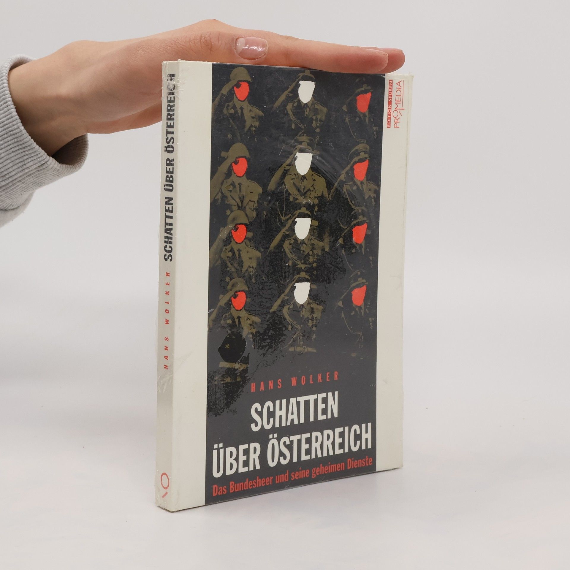 Hans Wolker Schatten über Österreich